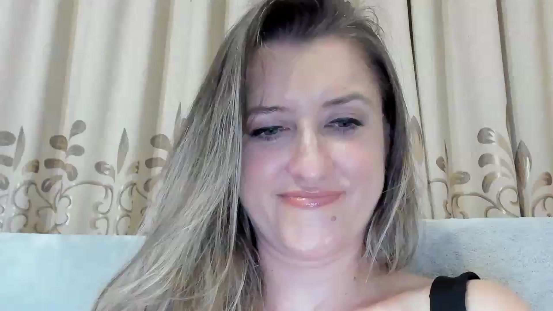 Gallery image thumbnail from BestDream's myfreecams stream on, 08/06/2026, 22:58 image 15 of 20