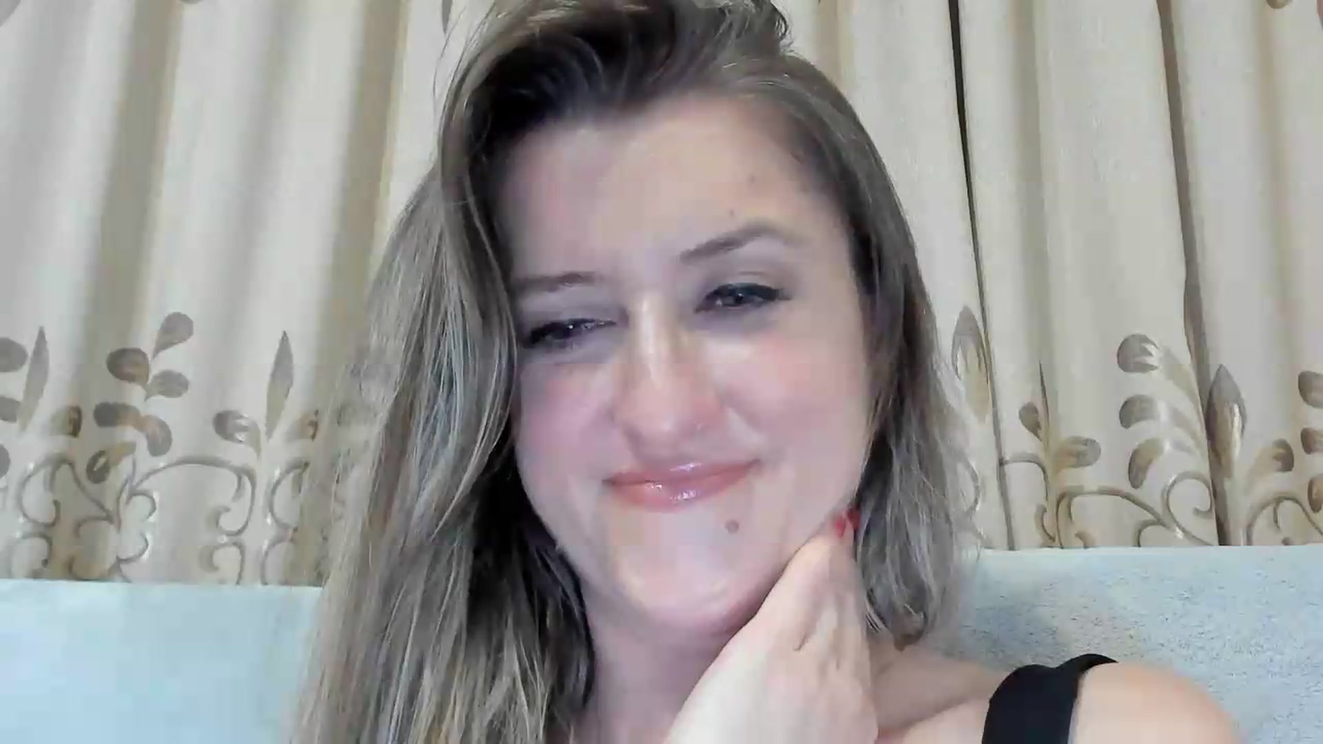 Gallery image thumbnail from BestDream's myfreecams stream on, 08/06/2026, 22:58 image 10 of 20