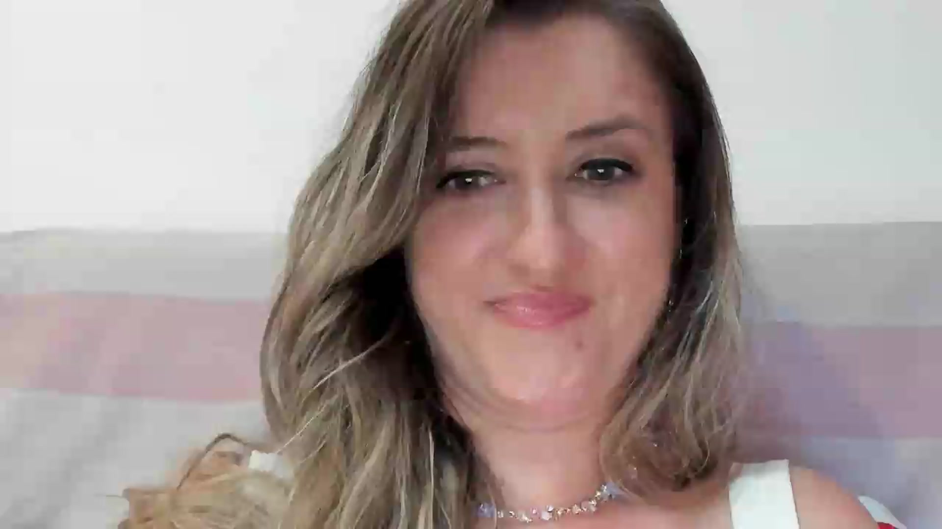Gallery image thumbnail from BestDream's myfreecams stream on, 08/07/2026, 22:54 image 4 of 20