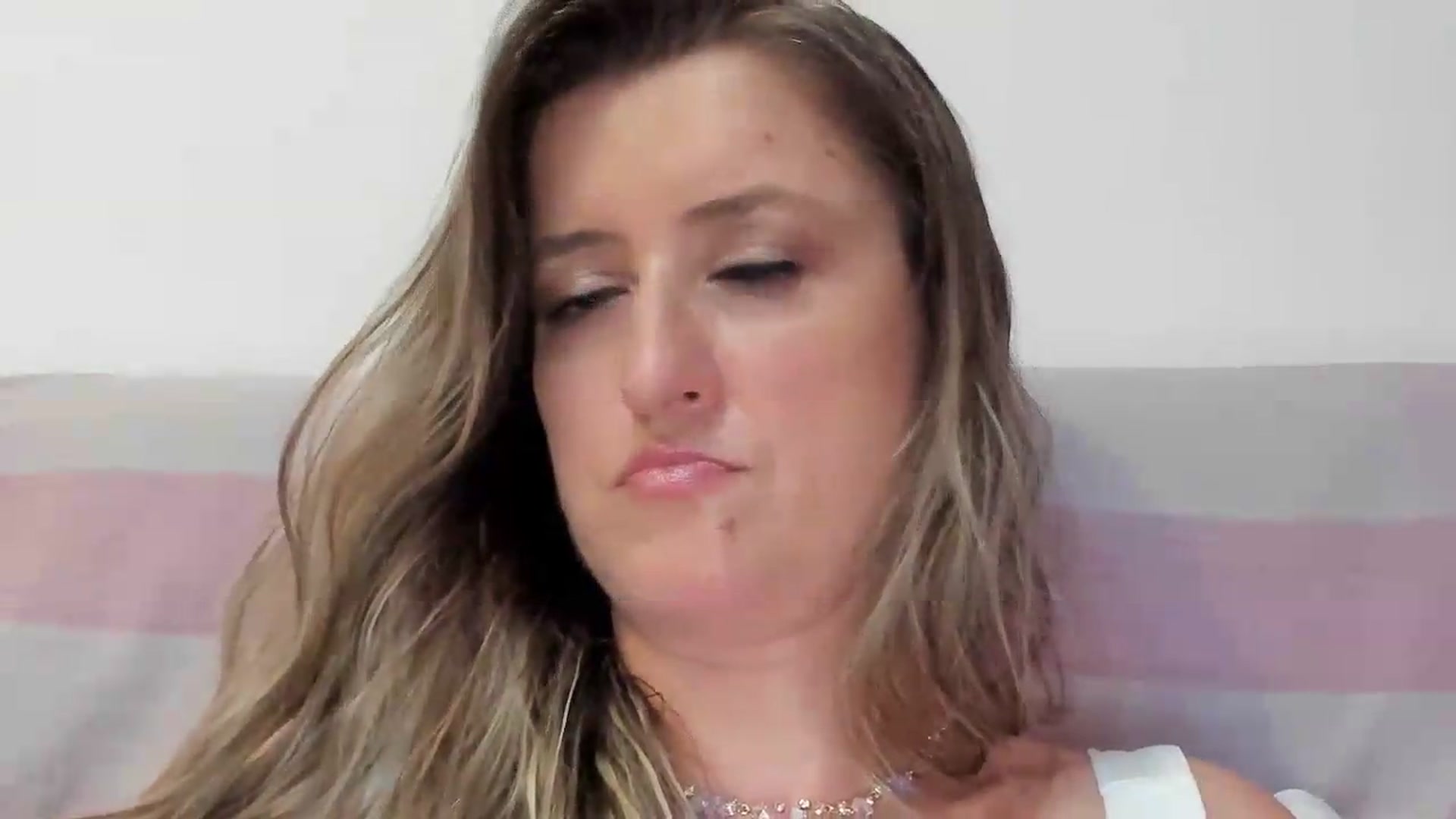 Gallery image thumbnail from BestDream's myfreecams stream on, 08/07/2026, 22:54 image 14 of 20