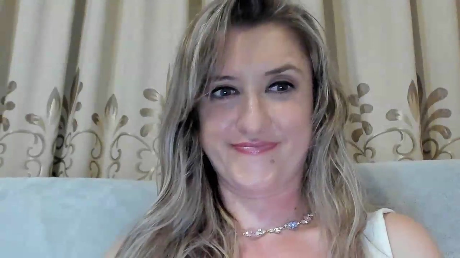 Gallery image thumbnail from BestDream's myfreecams stream on, 08/08/2026, 23:38 image 18 of 20