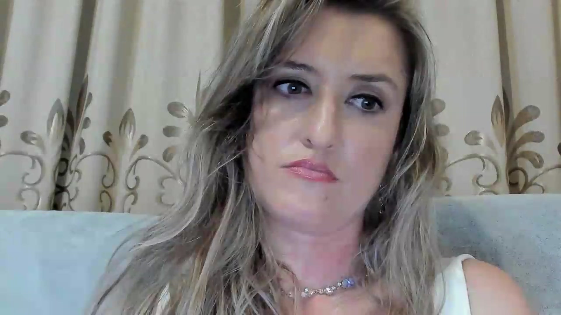 Gallery image thumbnail from BestDream's myfreecams stream on, 08/08/2026, 23:38 image 13 of 20