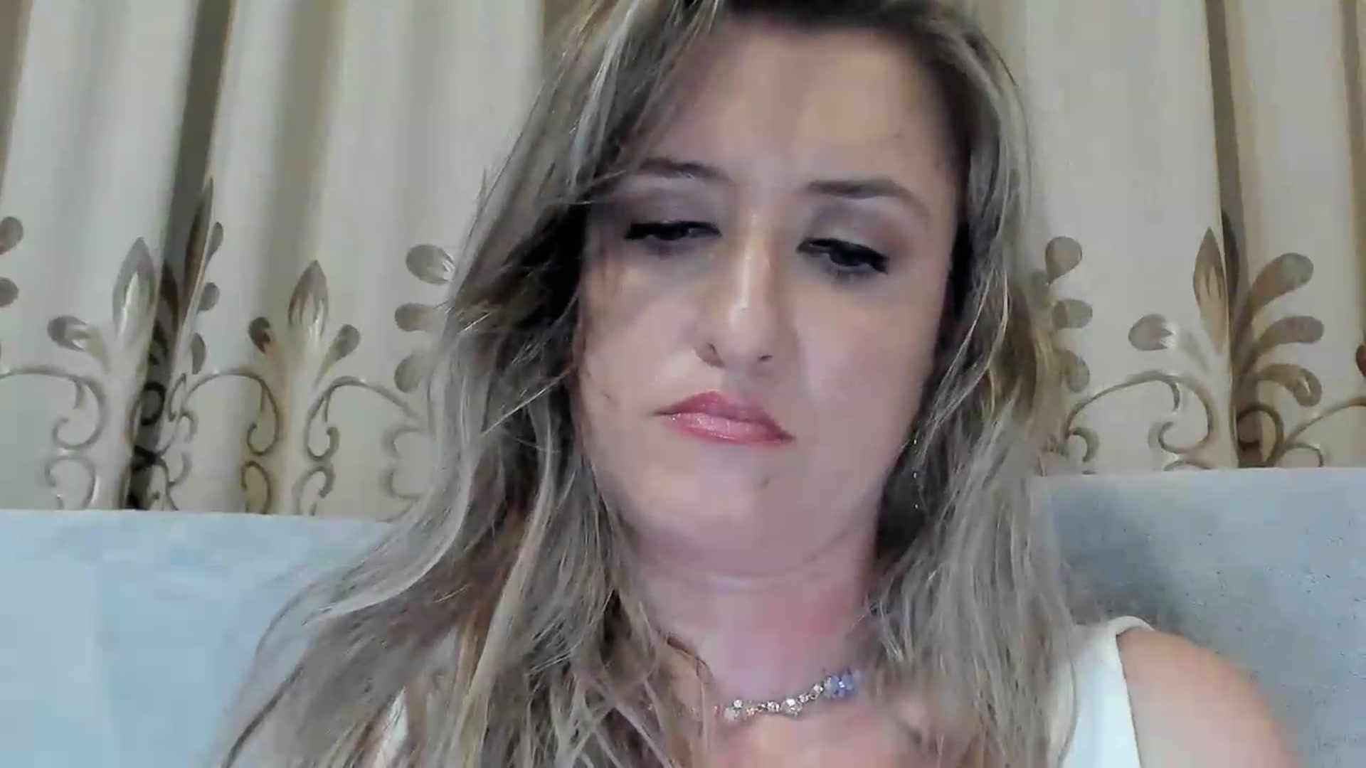 Gallery image thumbnail from BestDream's myfreecams stream on, 08/08/2026, 23:38 image 14 of 20