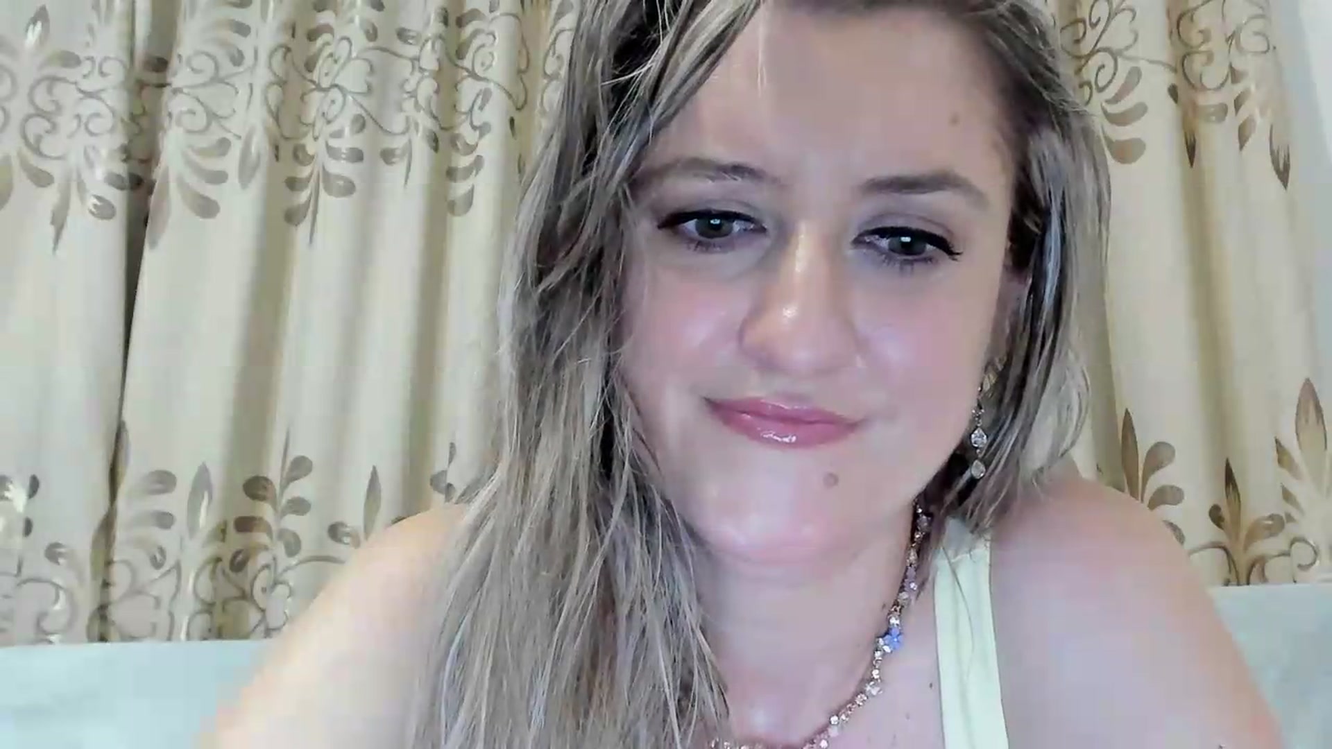 Gallery image thumbnail from BestDream's myfreecams stream on, 08/09/2026, 21:50 image 12 of 20