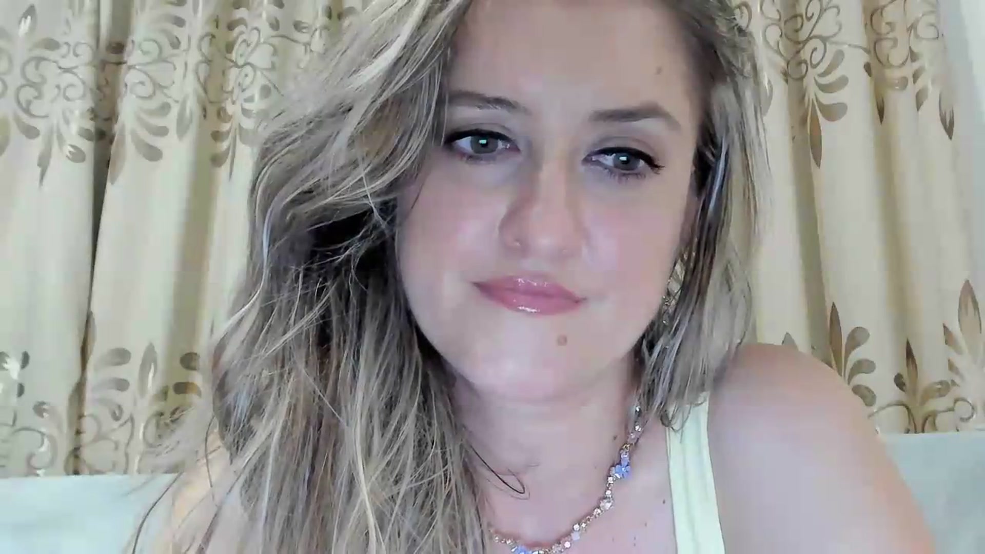 Gallery image thumbnail from BestDream's myfreecams stream on, 08/09/2026, 21:50 image 18 of 20