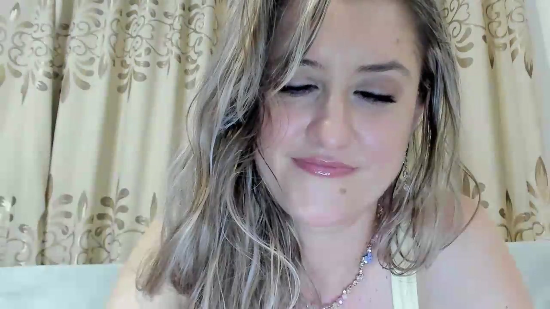 Gallery image thumbnail from BestDream's myfreecams stream on, 08/09/2026, 21:50 image 3 of 20