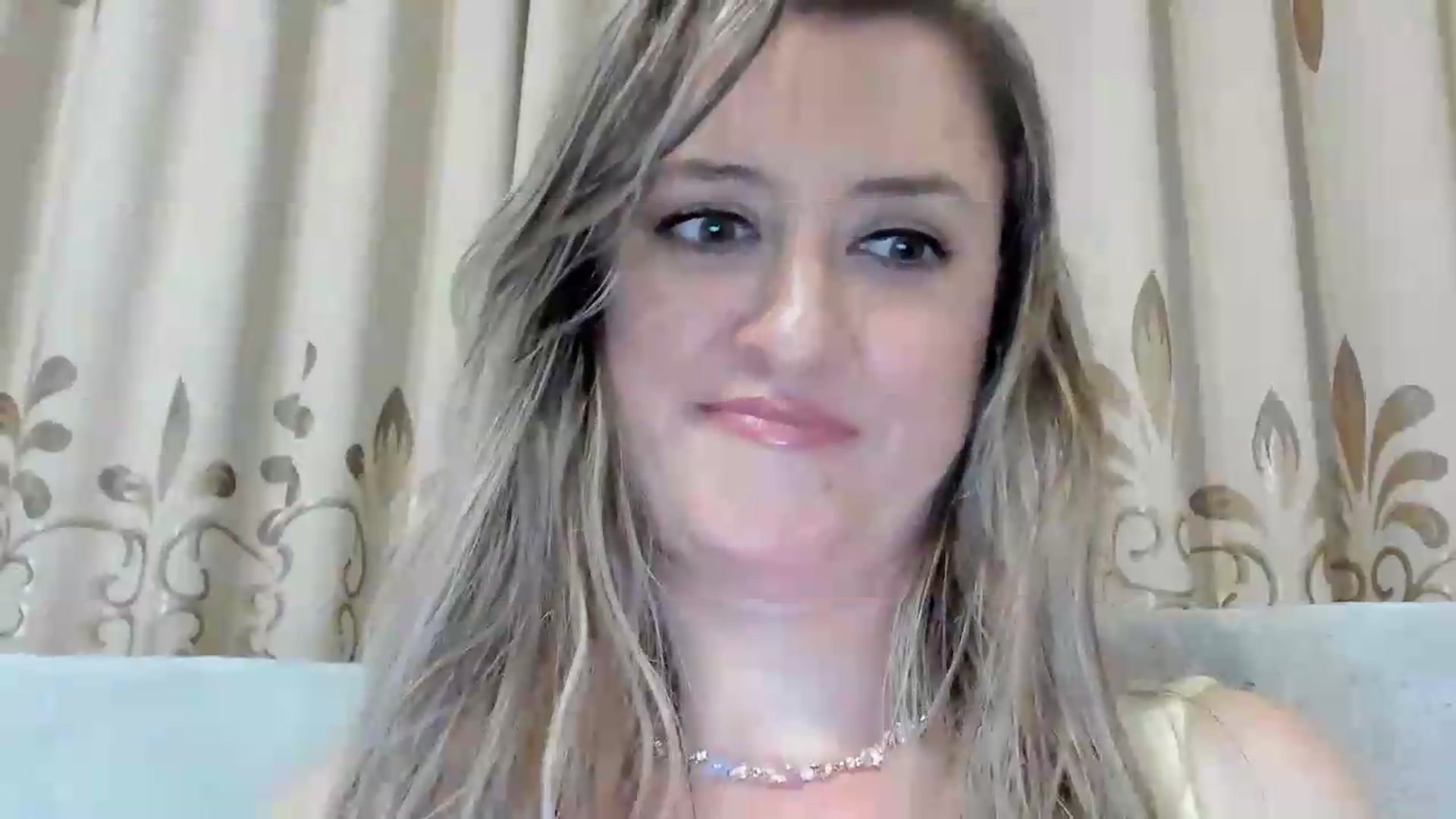 Gallery image thumbnail from BestDream's myfreecams stream on, 08/09/2026, 23:08 image 6 of 20