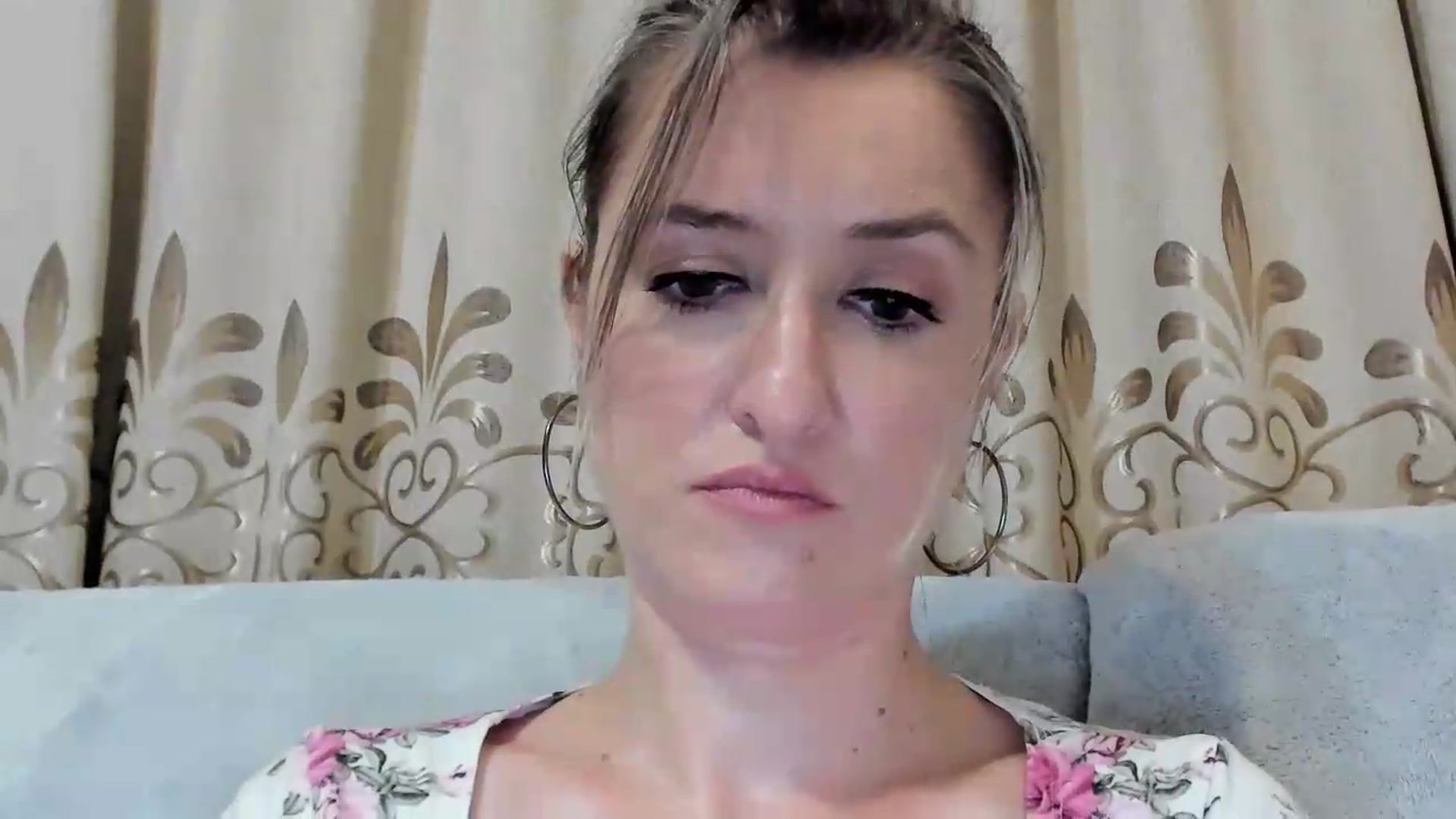 Gallery image thumbnail from BestDream's myfreecams stream on, 08/10/2026, 23:04 image 7 of 20