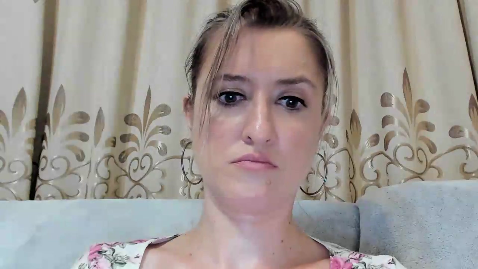 Gallery image thumbnail from BestDream's myfreecams stream on, 08/10/2026, 23:04 image 9 of 20