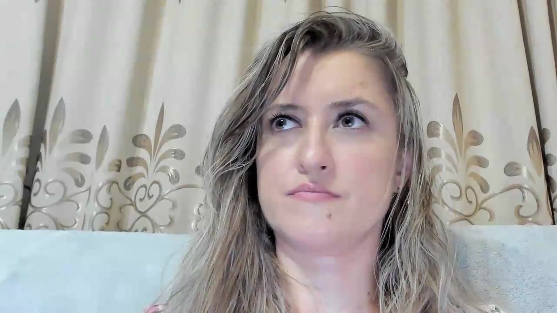 Gallery image thumbnail from BestDream's myfreecams stream on, 08/10/2026, 23:49 image 8 of 20
