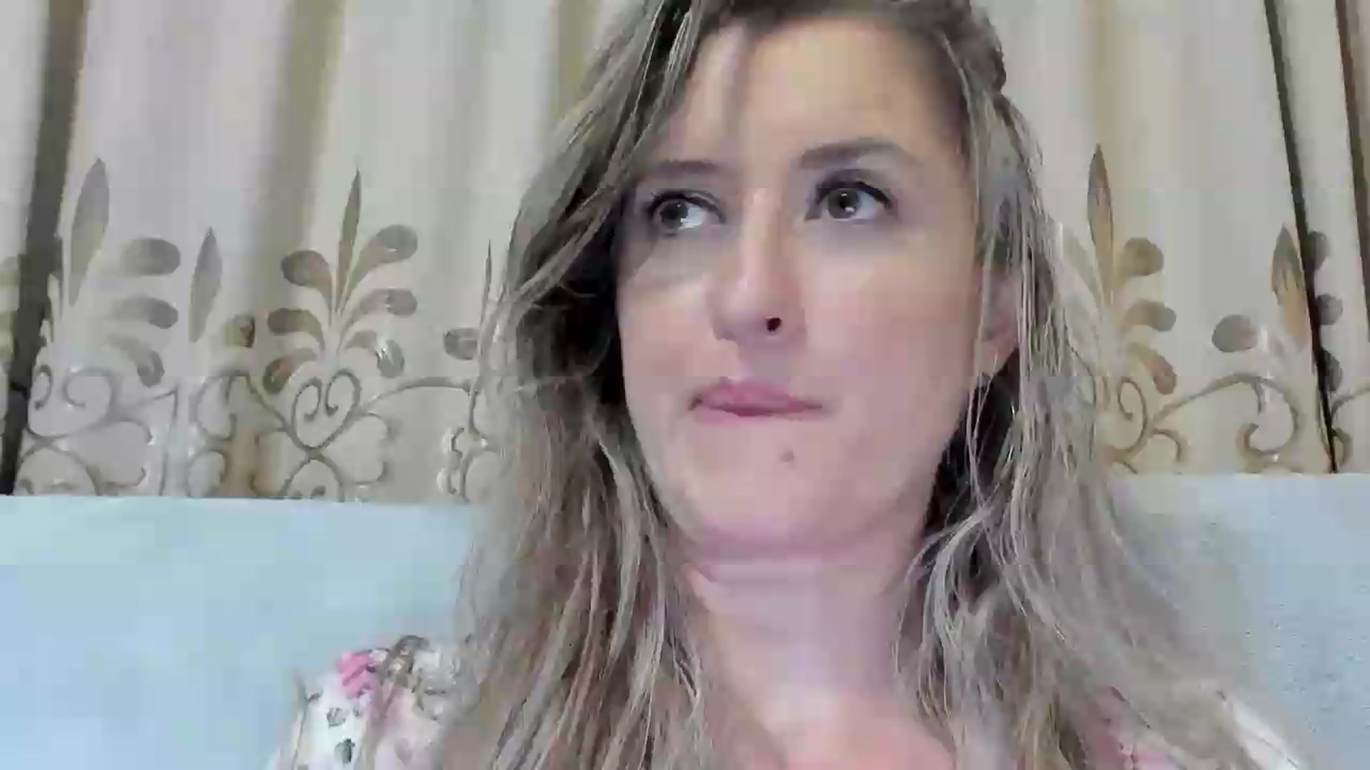Gallery image thumbnail from BestDream's myfreecams stream on, 08/10/2026, 23:49 image 1 of 20