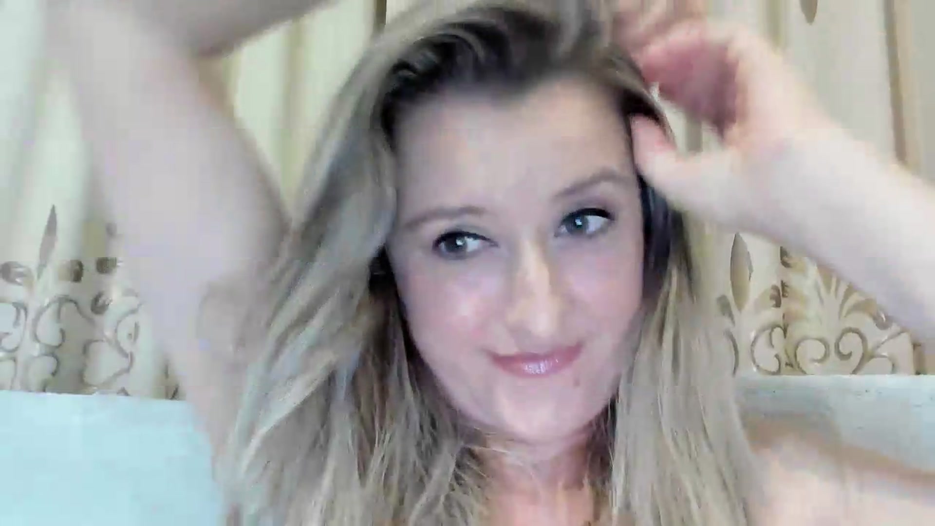 Gallery image thumbnail from BestDream's myfreecams stream on, 08/11/2026, 23:14 image 9 of 20