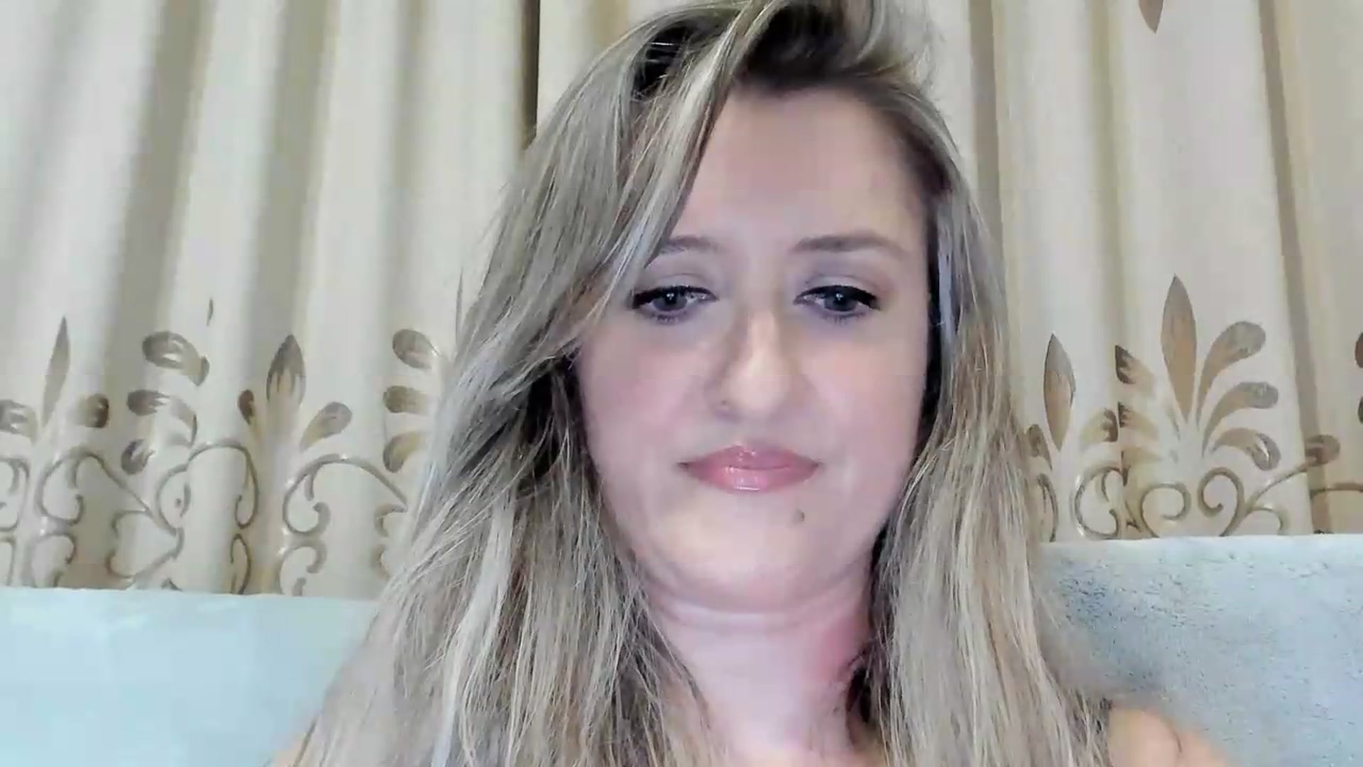 Gallery image thumbnail from BestDream's myfreecams stream on, 08/11/2026, 23:14 image 6 of 20