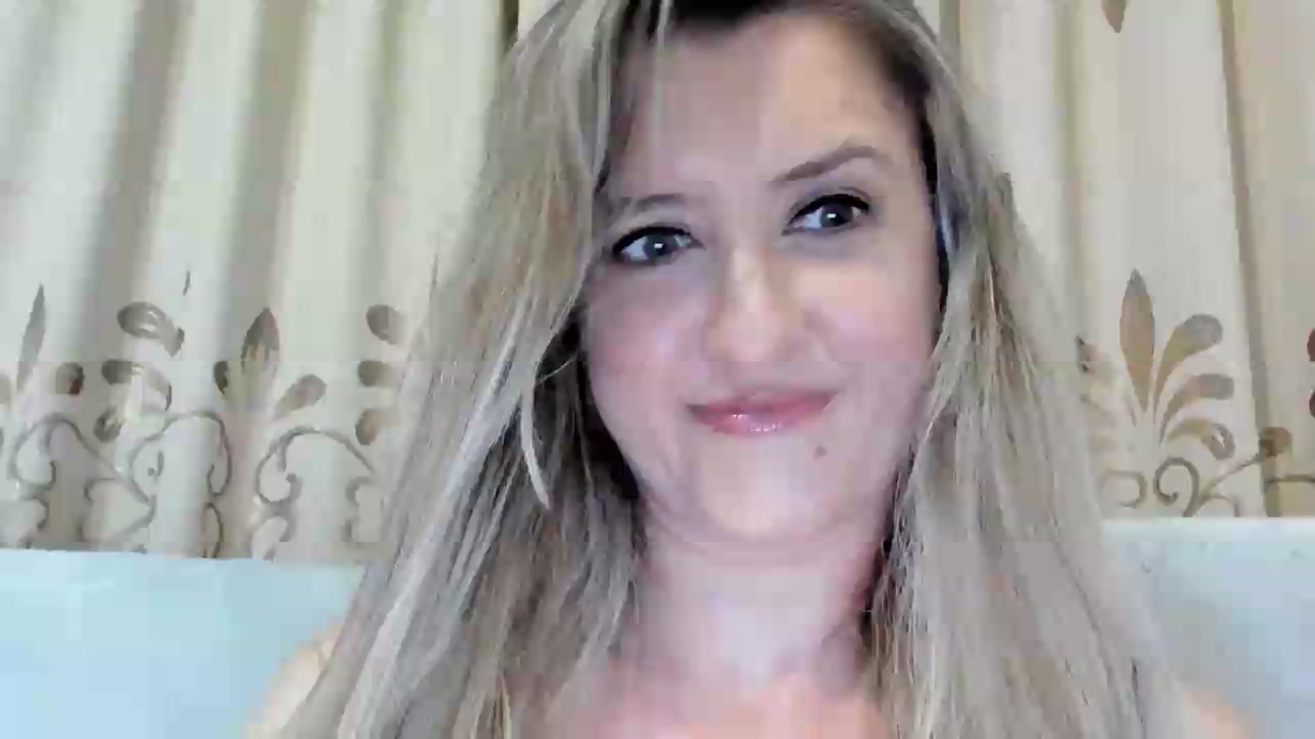 Gallery image thumbnail from BestDream's myfreecams stream on, 08/11/2026, 23:14 image 15 of 20