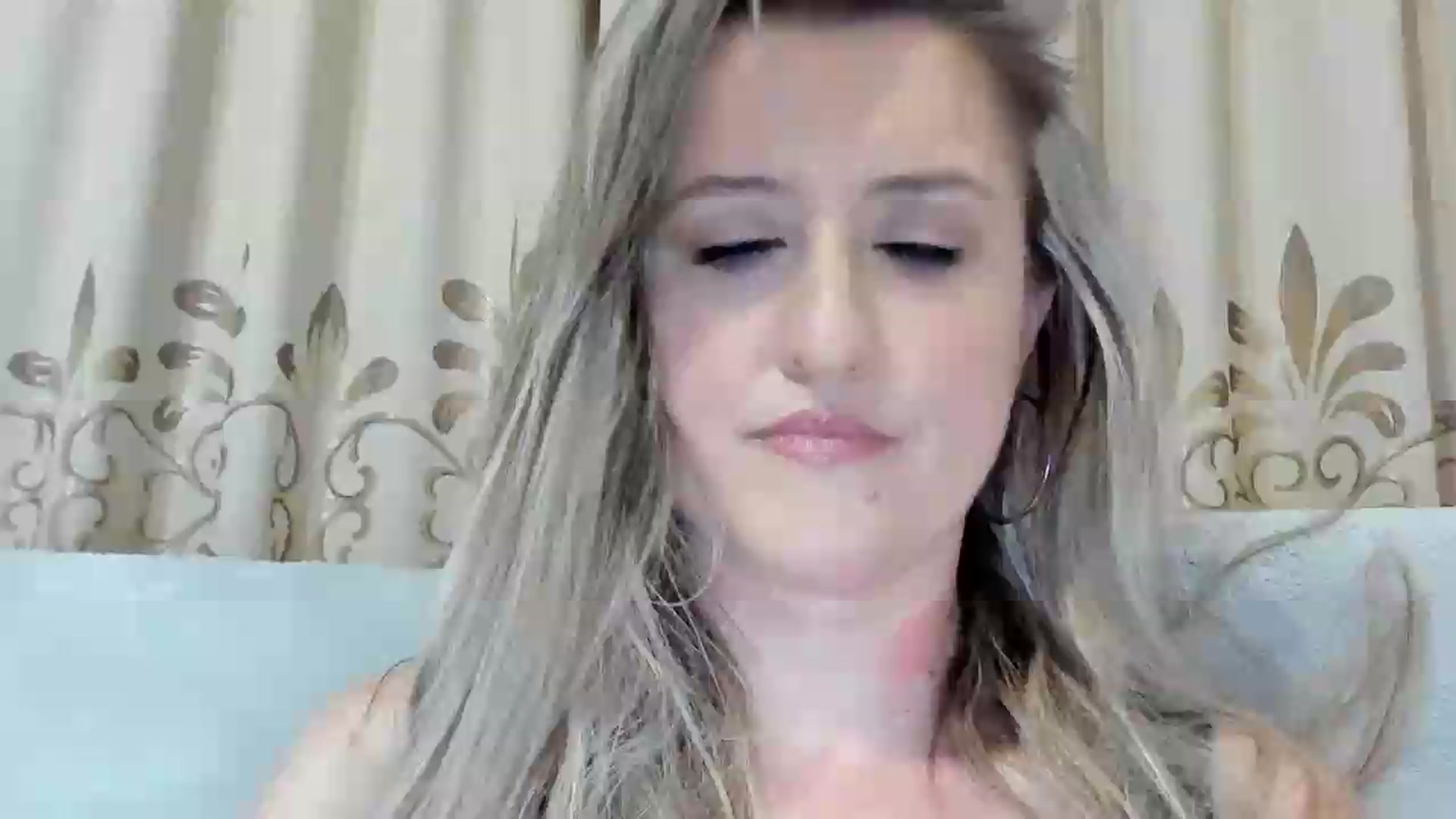 Gallery image thumbnail from BestDream's myfreecams stream on, 08/11/2026, 23:14 image 3 of 20