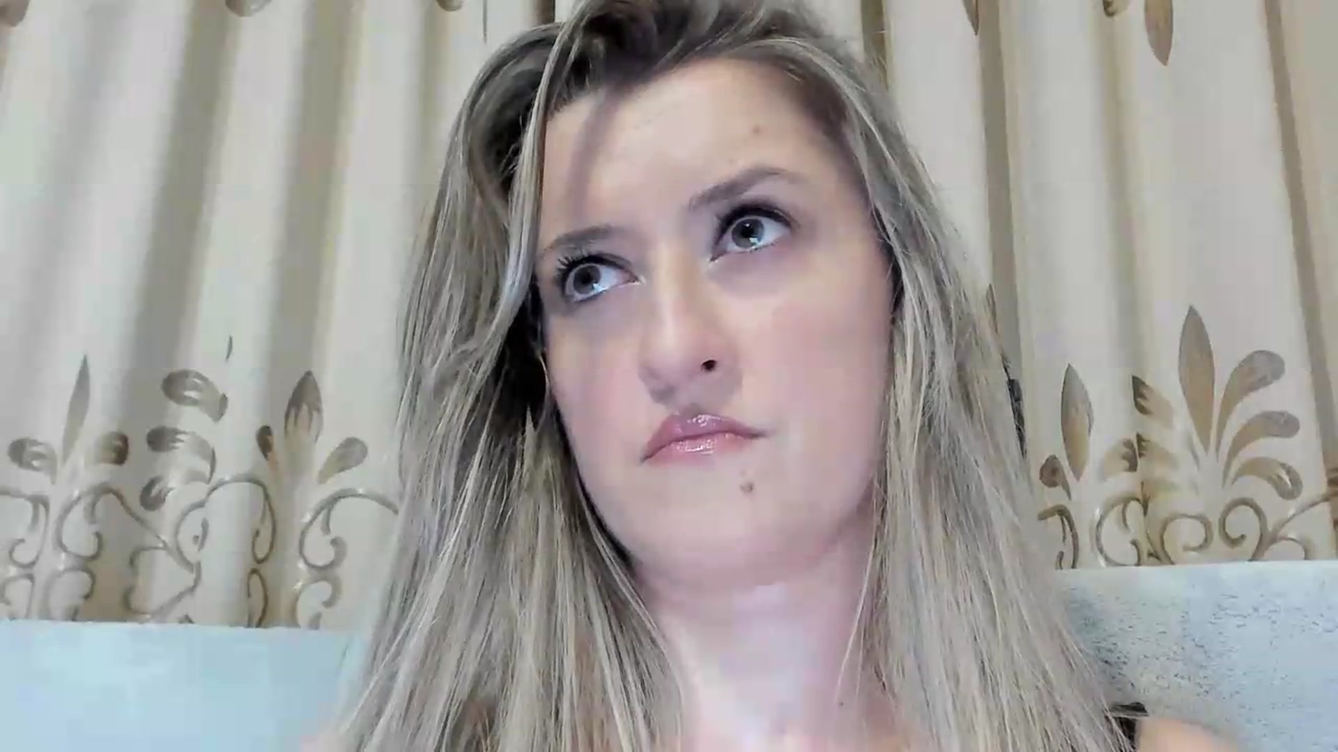 Gallery image thumbnail from BestDream's myfreecams stream on, 08/11/2026, 23:44 image 6 of 20