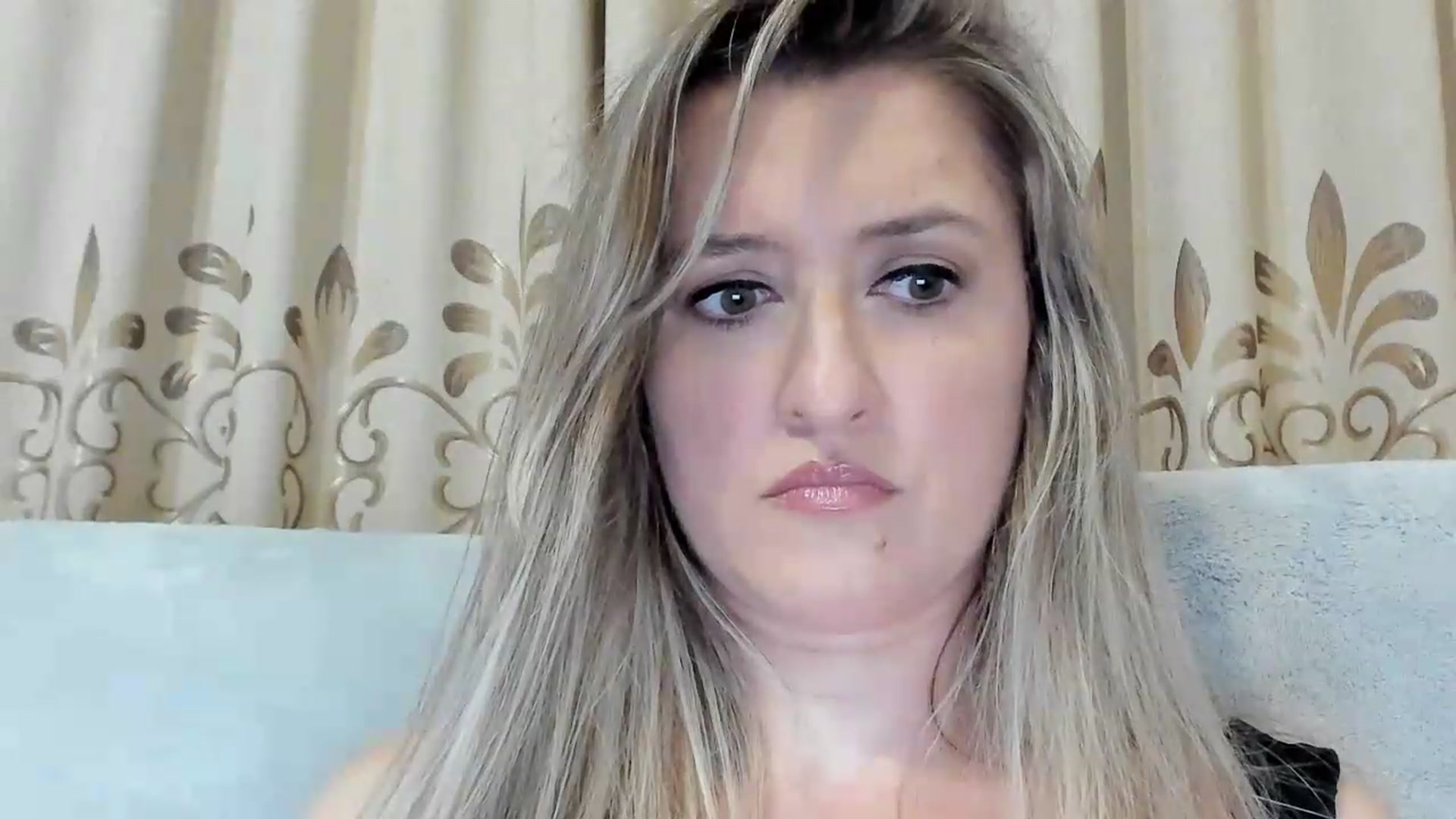 Gallery image thumbnail from BestDream's myfreecams stream on, 08/11/2026, 23:44 image 13 of 20