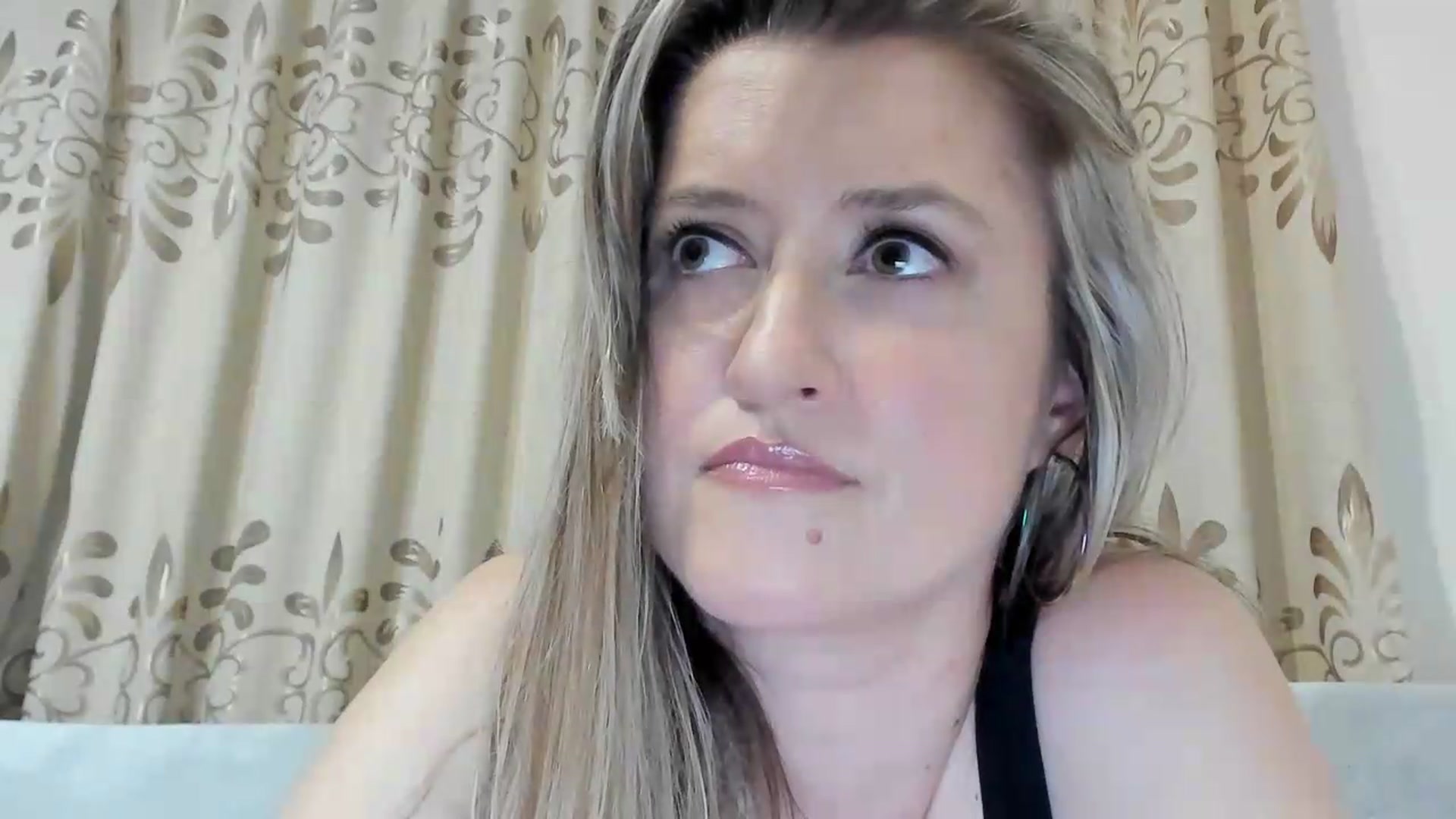 Gallery image thumbnail from BestDream's myfreecams stream on, 08/12/2026, 24:06 image 10 of 20