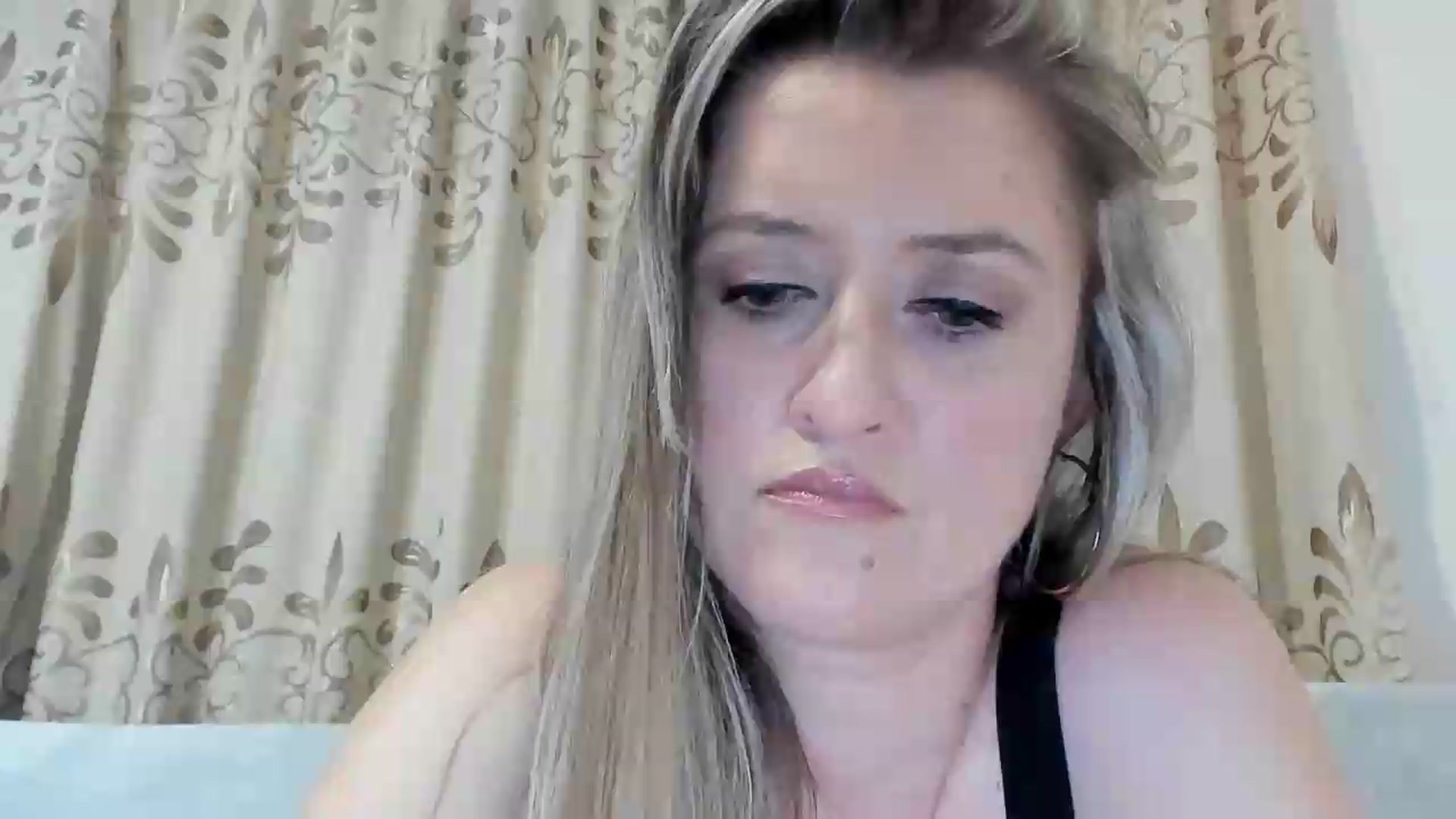 Gallery image thumbnail from BestDream's myfreecams stream on, 08/12/2026, 24:06 image 8 of 20