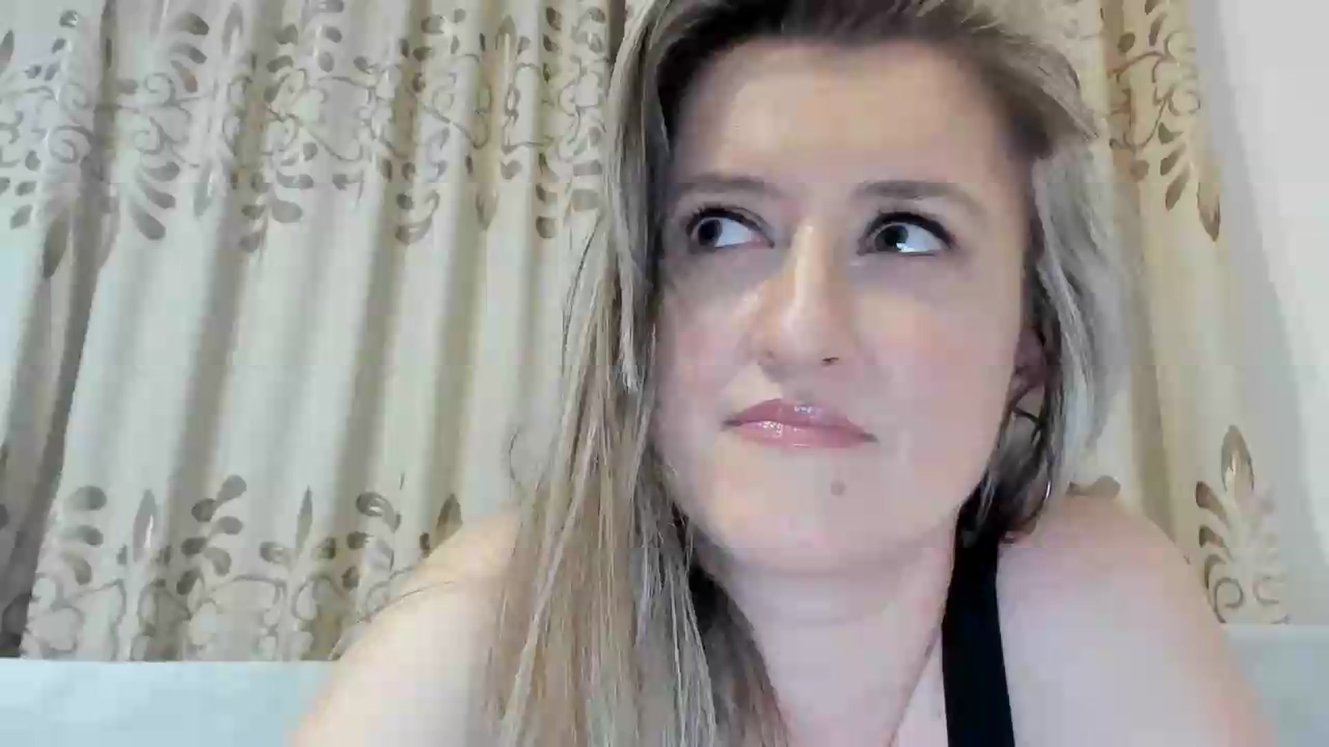 Gallery image thumbnail from BestDream's myfreecams stream on, 08/12/2026, 24:06 image 1 of 20