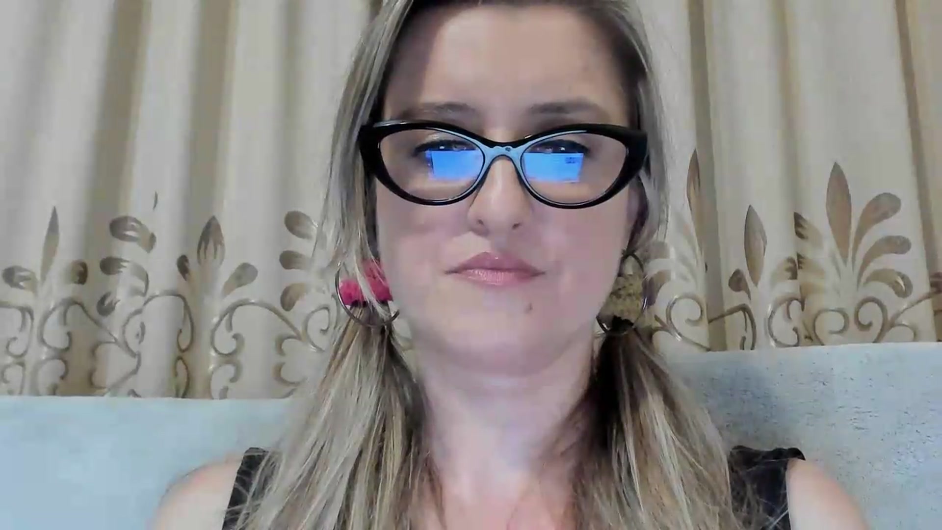 Gallery image thumbnail from BestDream's myfreecams stream on, 08/12/2026, 01:18 image 7 of 20
