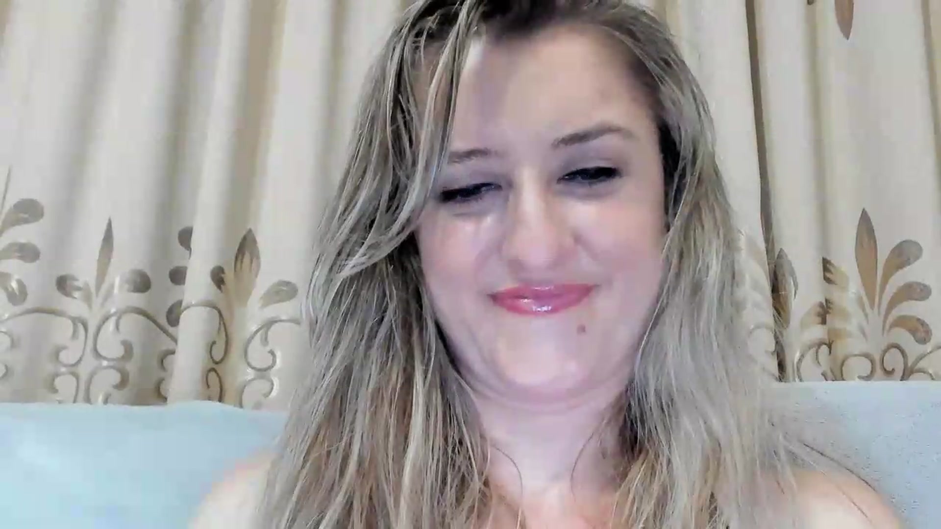 Gallery image thumbnail from BestDream's myfreecams stream on, 08/13/2026, 03:21 image 16 of 20