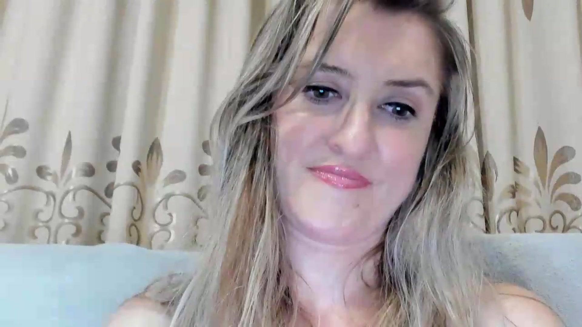 Gallery image thumbnail from BestDream's myfreecams stream on, 08/13/2026, 03:21 image 14 of 20