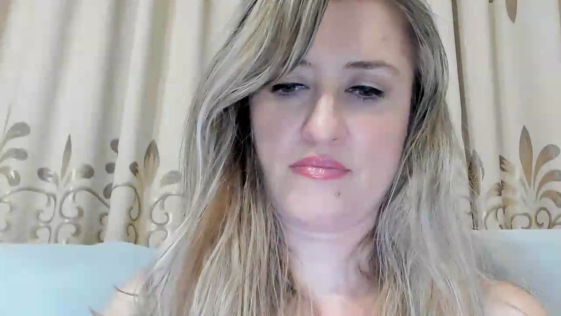 Gallery image thumbnail from BestDream's myfreecams stream on, 08/13/2026, 03:21 image 9 of 20