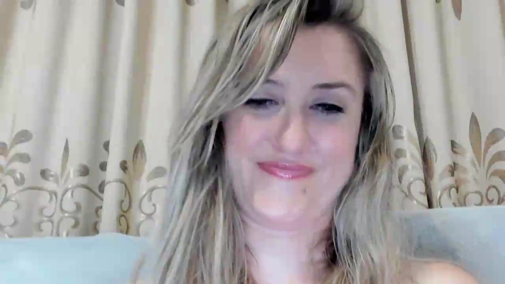 Gallery image thumbnail from BestDream's myfreecams stream on, 08/13/2026, 03:21 image 19 of 20