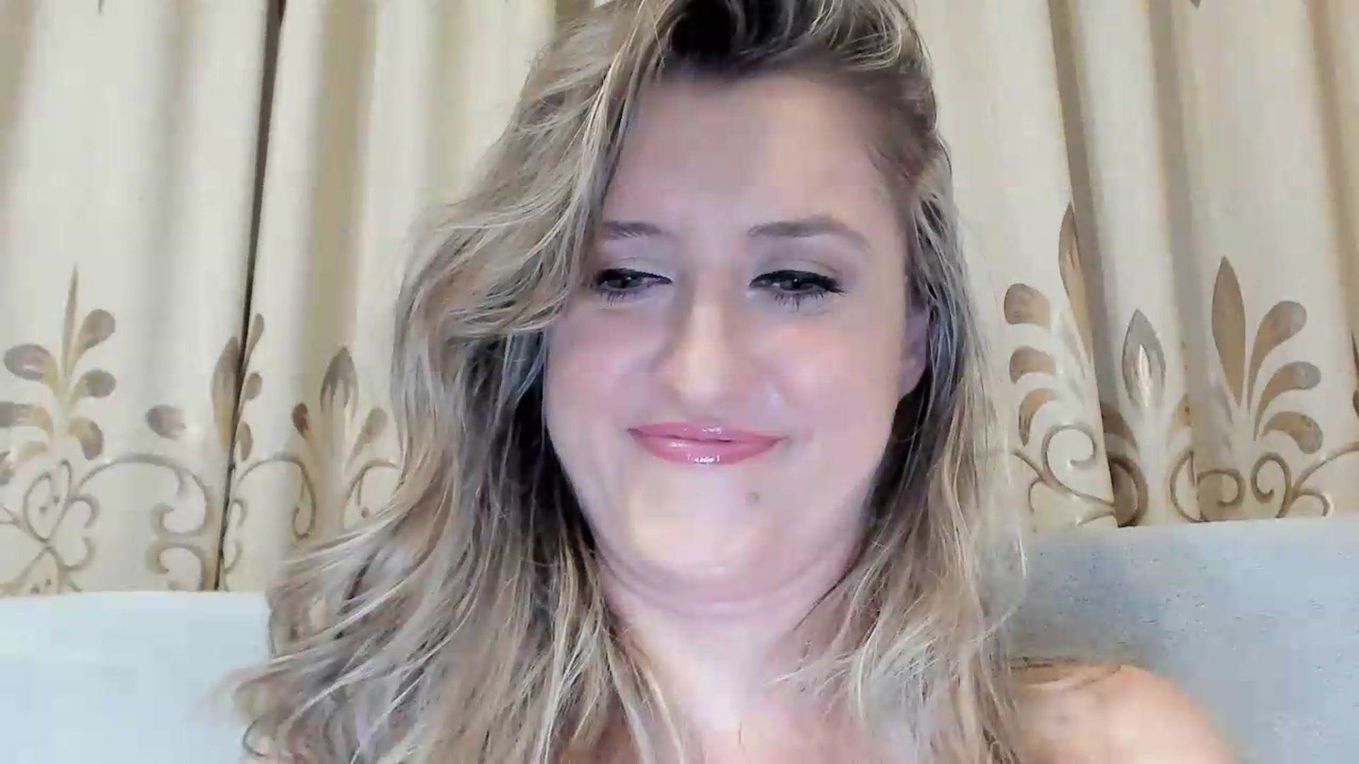 Gallery image thumbnail from BestDream's myfreecams stream on, 08/13/2026, 23:24 image 18 of 20