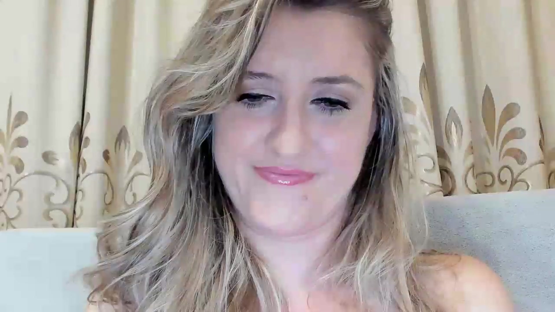 Gallery image thumbnail from BestDream's myfreecams stream on, 08/13/2026, 23:24 image 15 of 20