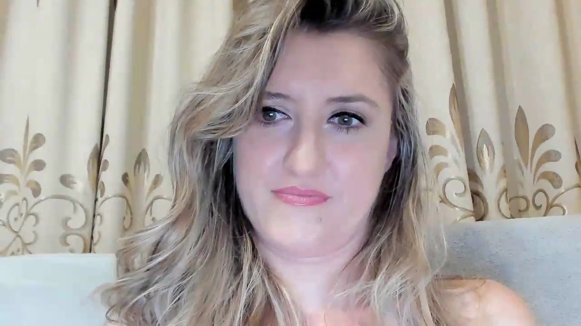 Gallery image thumbnail from BestDream's myfreecams stream on, 08/13/2026, 23:24 image 17 of 20