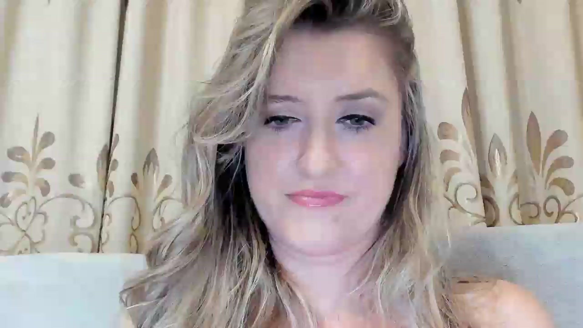 Gallery image thumbnail from BestDream's myfreecams stream on, 08/13/2026, 23:24 image 10 of 20