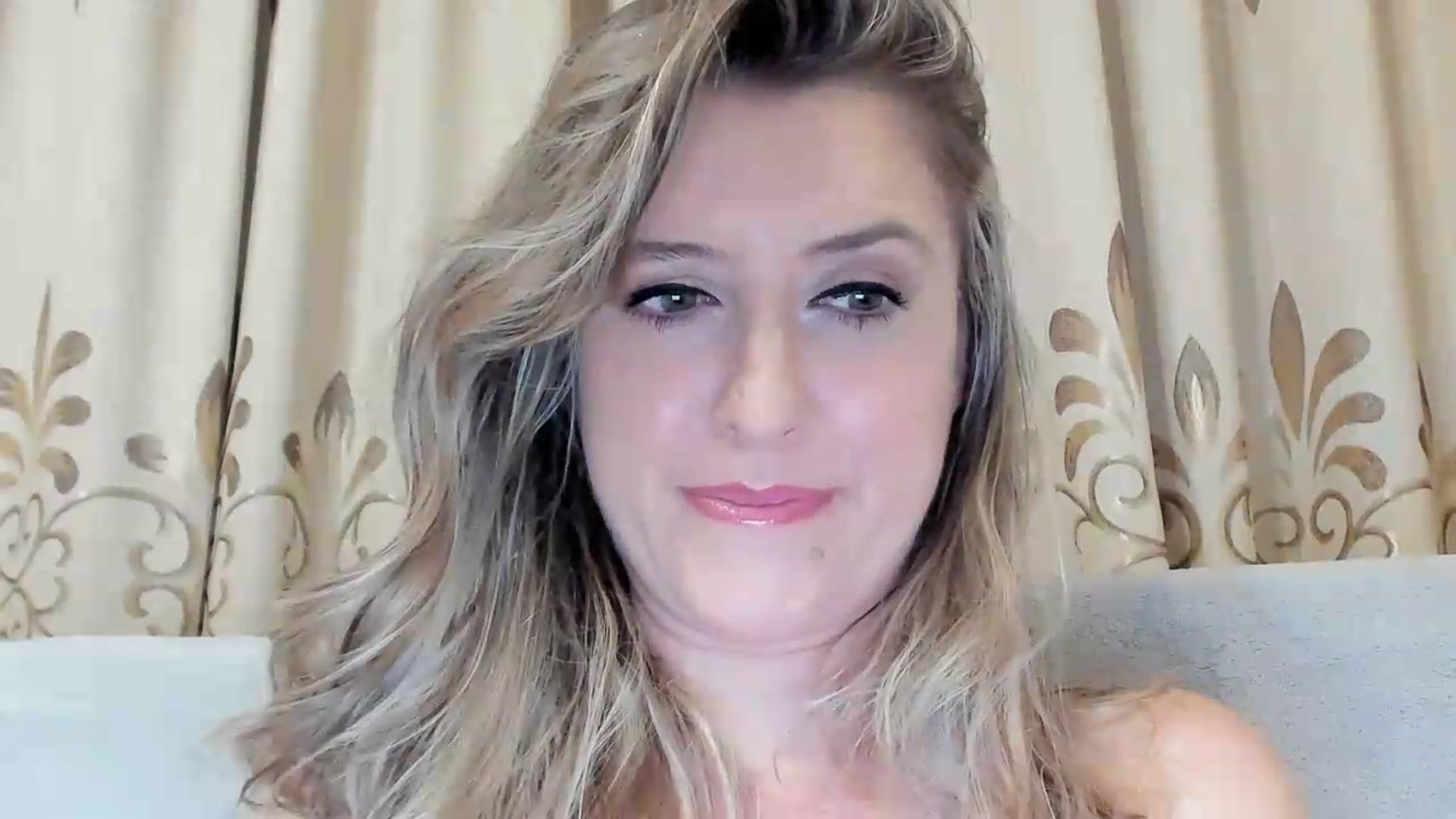 Gallery image thumbnail from BestDream's myfreecams stream on, 08/13/2026, 23:24 image 12 of 20