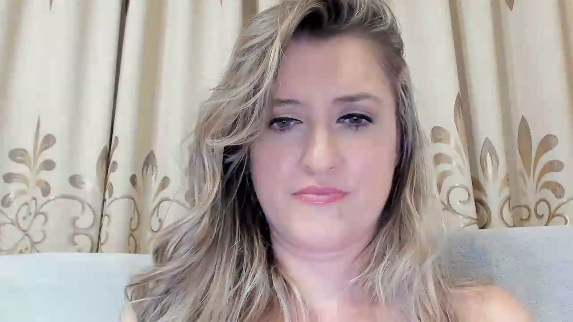 Gallery image thumbnail from BestDream's myfreecams stream on, 08/13/2026, 23:24 image 9 of 20