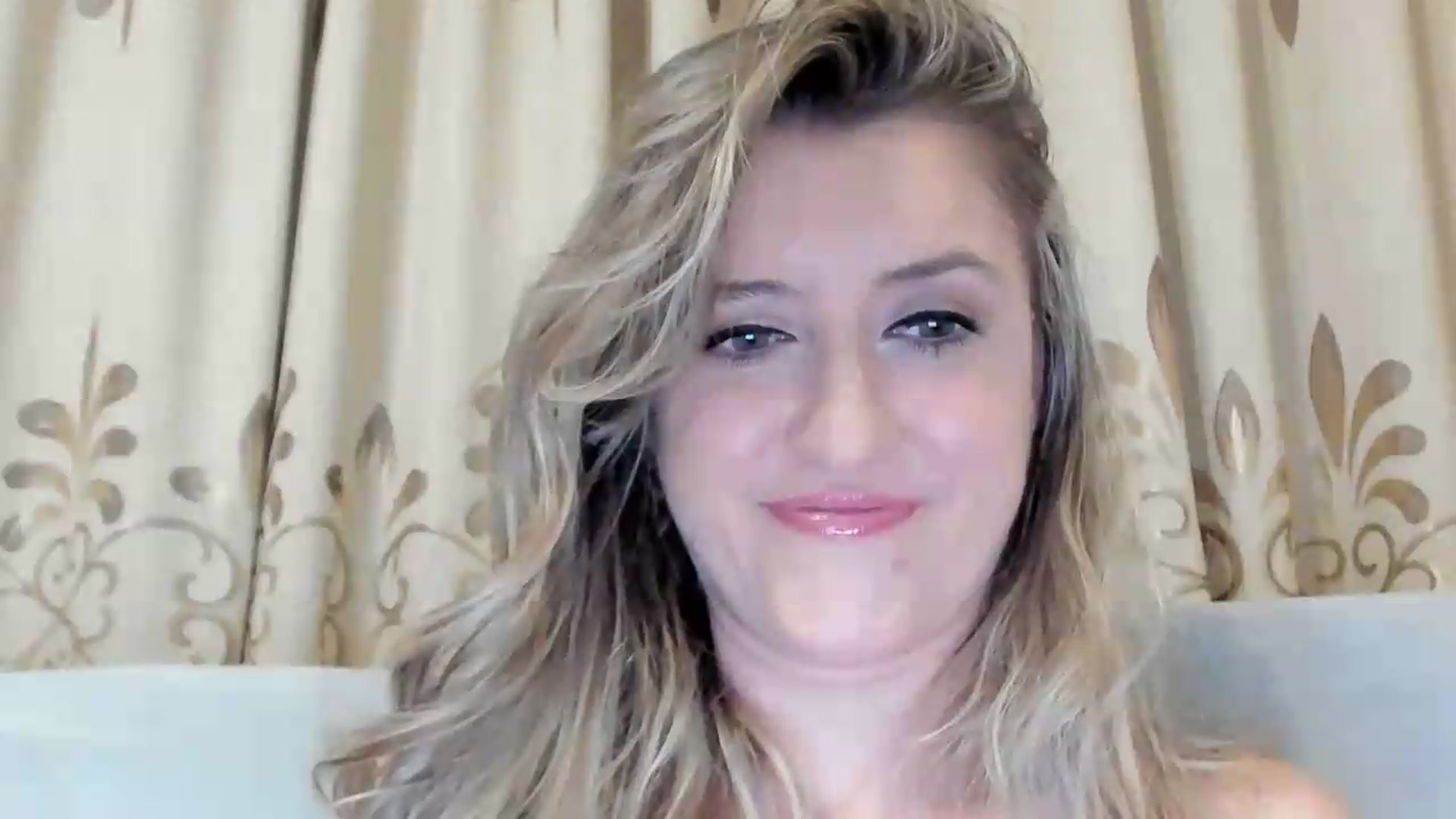 Gallery image thumbnail from BestDream's myfreecams stream on, 08/13/2026, 23:24 image 6 of 20