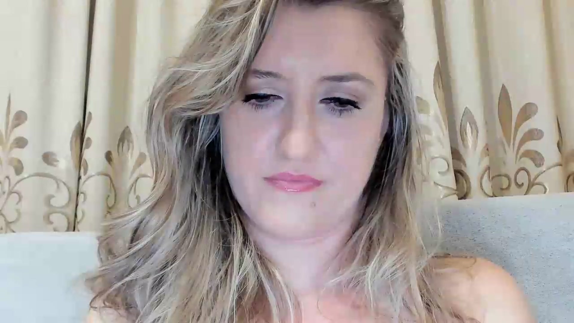 Gallery image thumbnail from BestDream's myfreecams stream on, 08/13/2026, 23:24 image 14 of 20