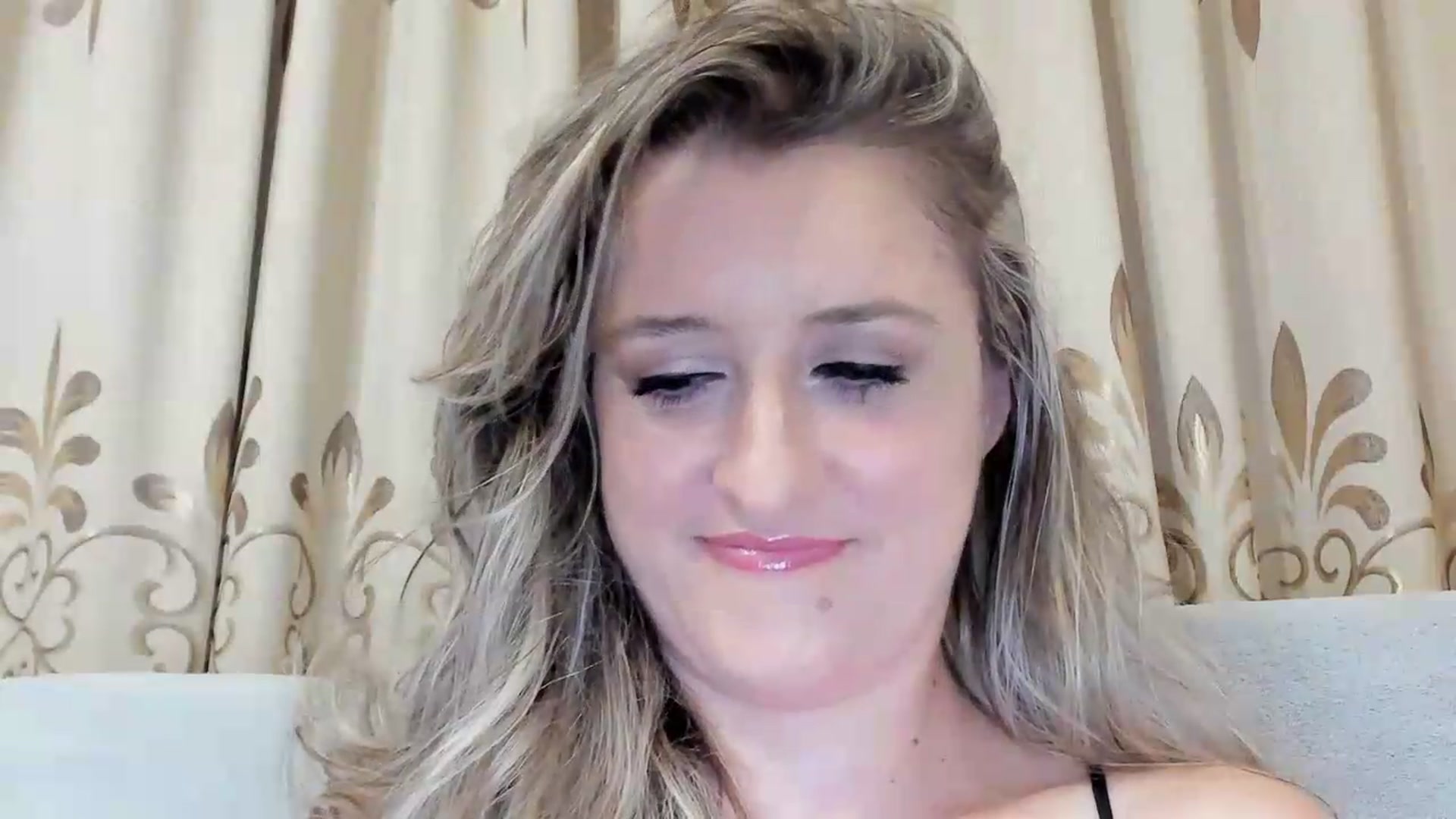 Gallery image thumbnail from BestDream's myfreecams stream on, 08/13/2026, 23:51 image 5 of 20