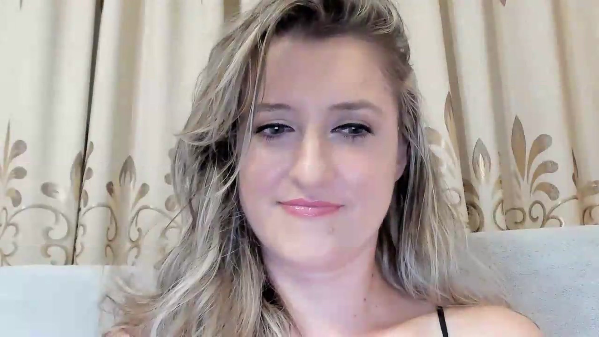 Gallery image thumbnail from BestDream's myfreecams stream on, 08/13/2026, 23:51 image 8 of 20