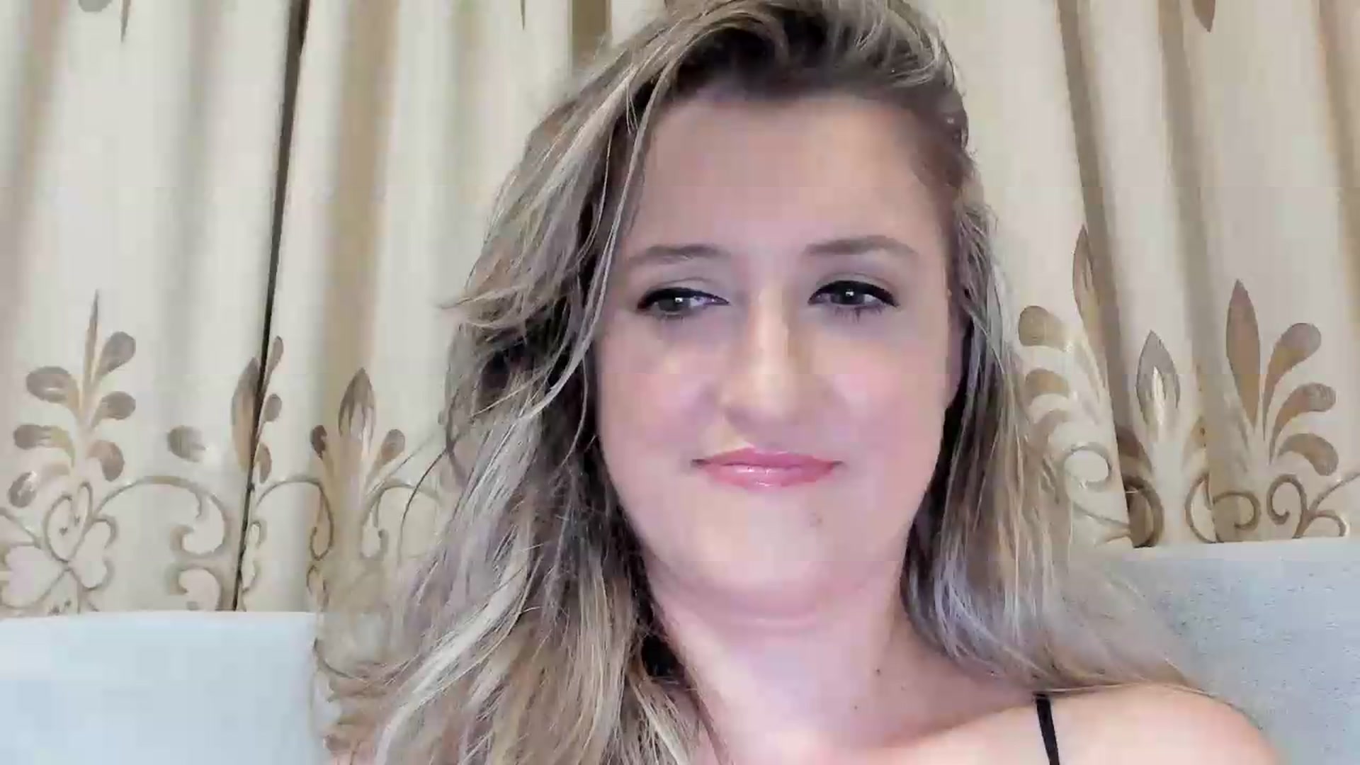 Gallery image thumbnail from BestDream's myfreecams stream on, 08/13/2026, 23:51 image 4 of 20