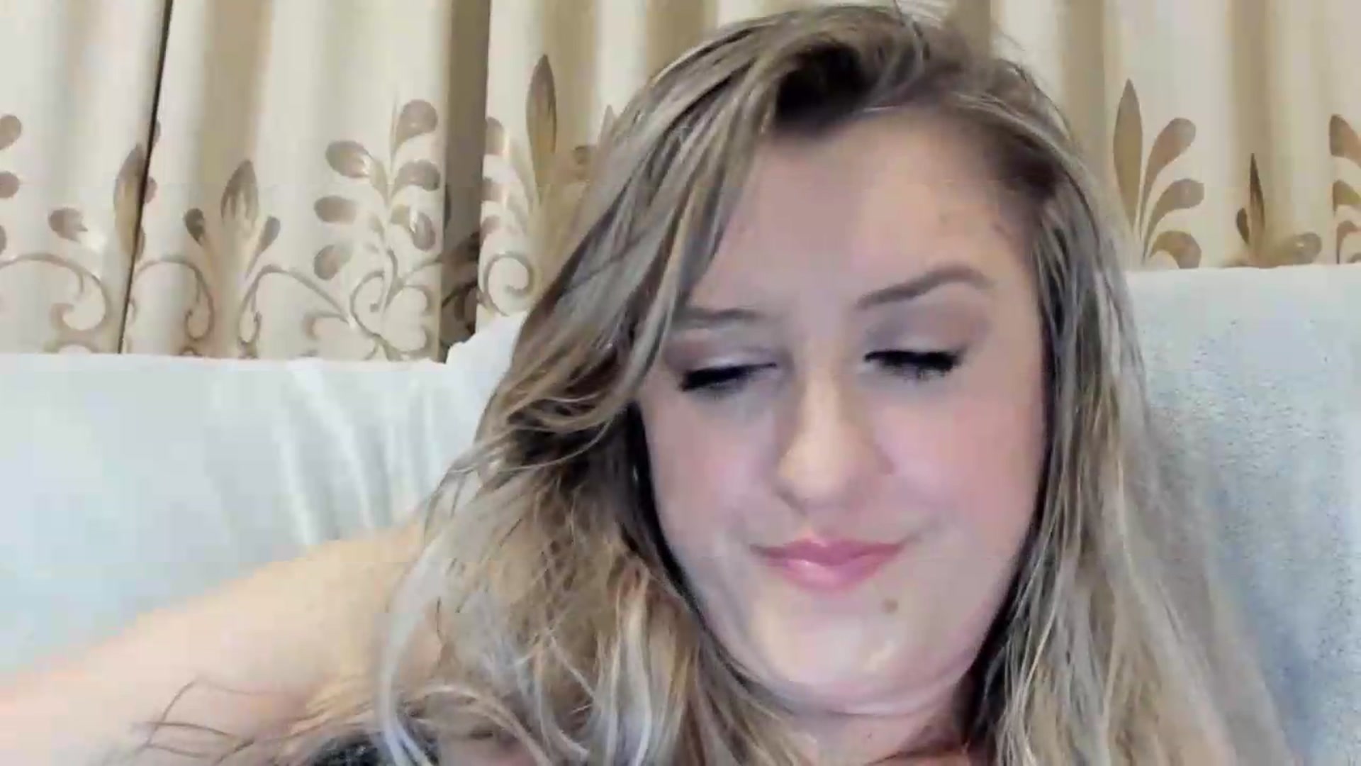 Gallery image thumbnail from BestDream's myfreecams stream on, 08/14/2026, 02:58 image 7 of 20
