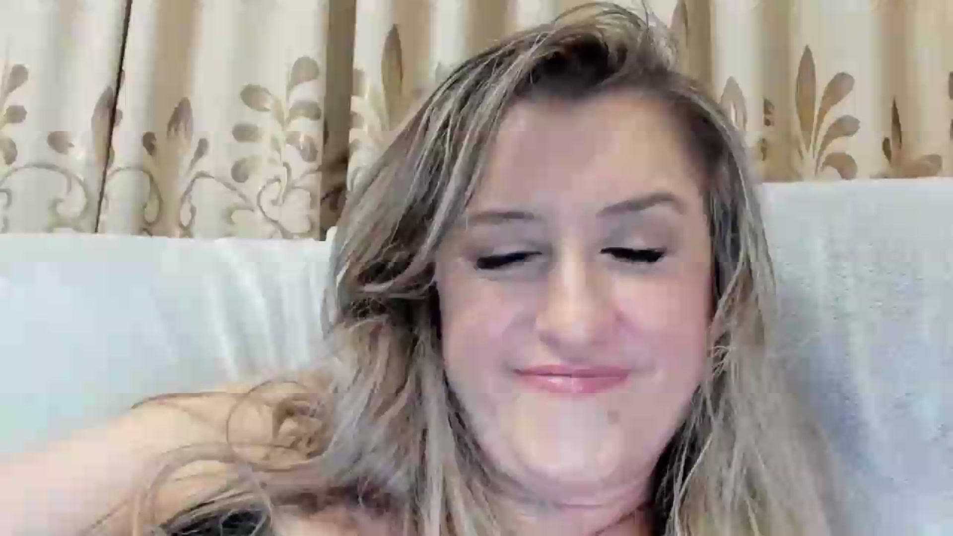 Gallery image thumbnail from BestDream's myfreecams stream on, 08/14/2026, 02:58 image 4 of 20