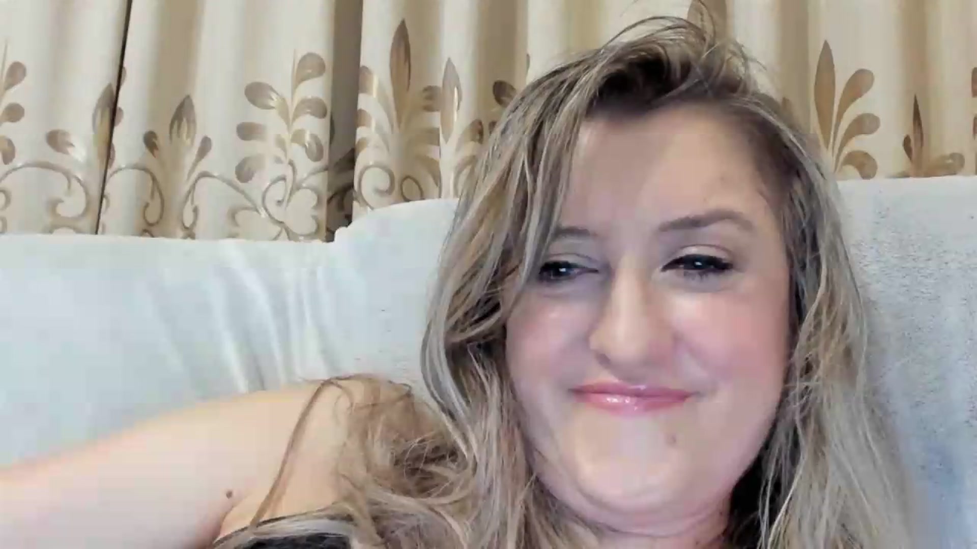 Gallery image thumbnail from BestDream's myfreecams stream on, 08/14/2026, 02:58 image 3 of 20