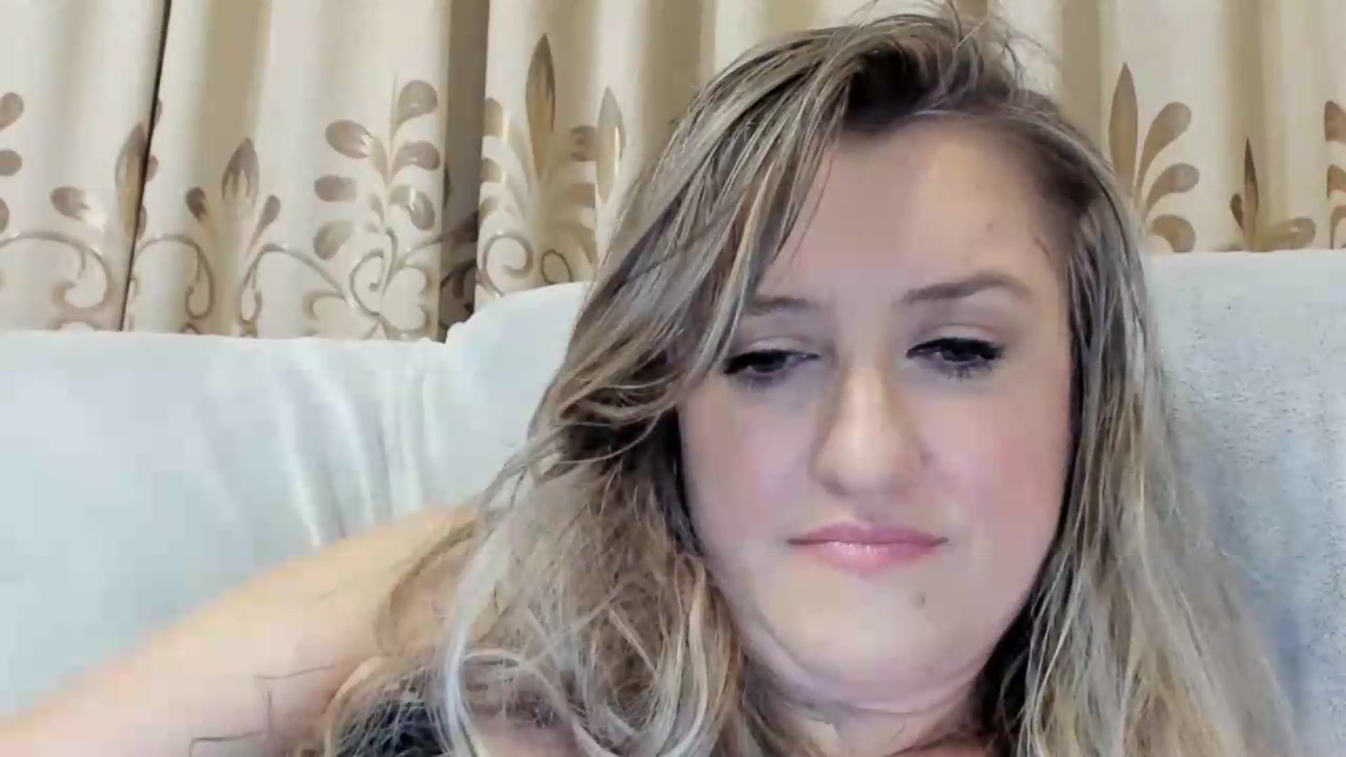Gallery image thumbnail from BestDream's myfreecams stream on, 08/14/2026, 02:58 image 9 of 20