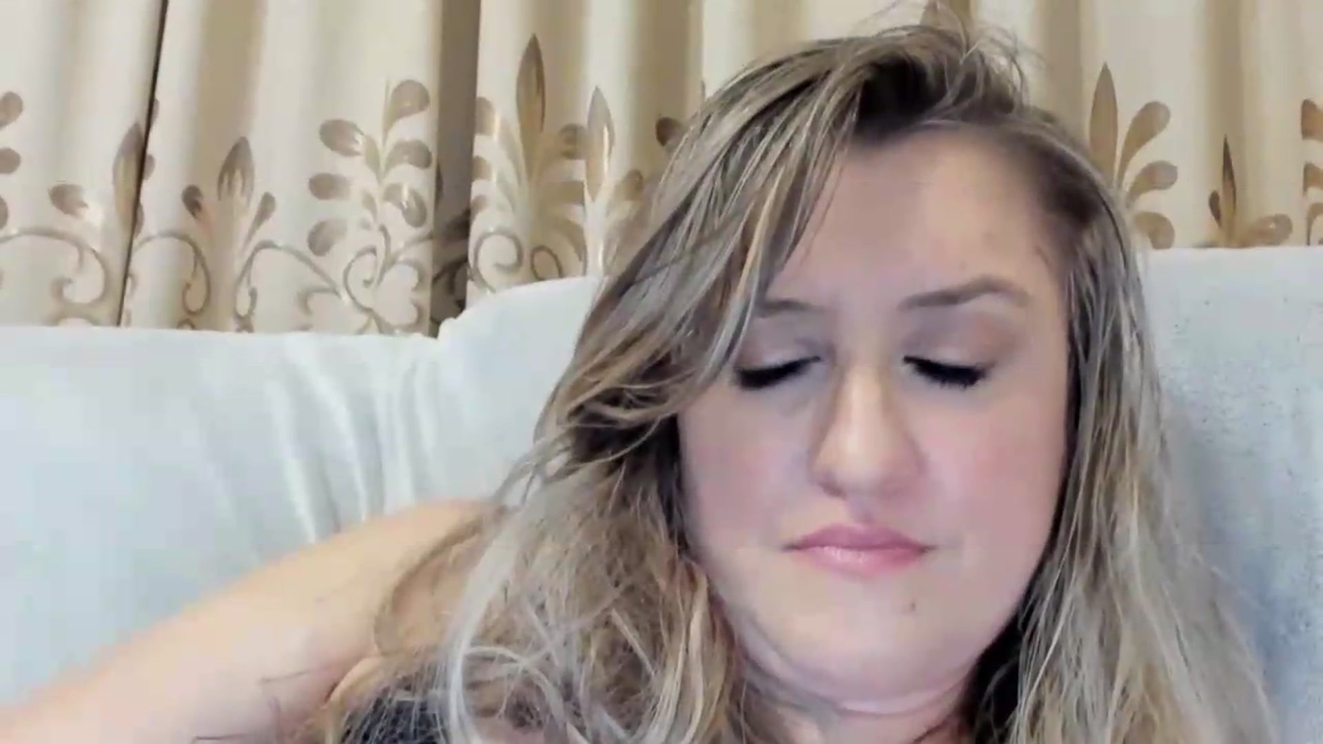 Gallery image thumbnail from BestDream's myfreecams stream on, 08/14/2026, 02:58 image 11 of 20