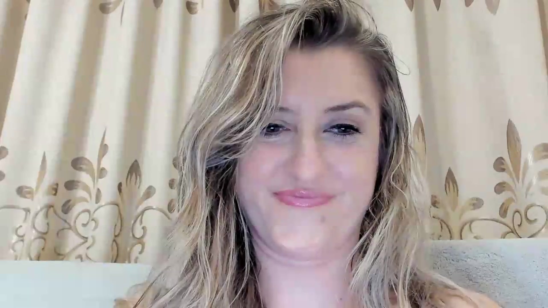 Gallery image thumbnail from BestDream's myfreecams stream on, 08/15/2026, 01:48 image 11 of 20