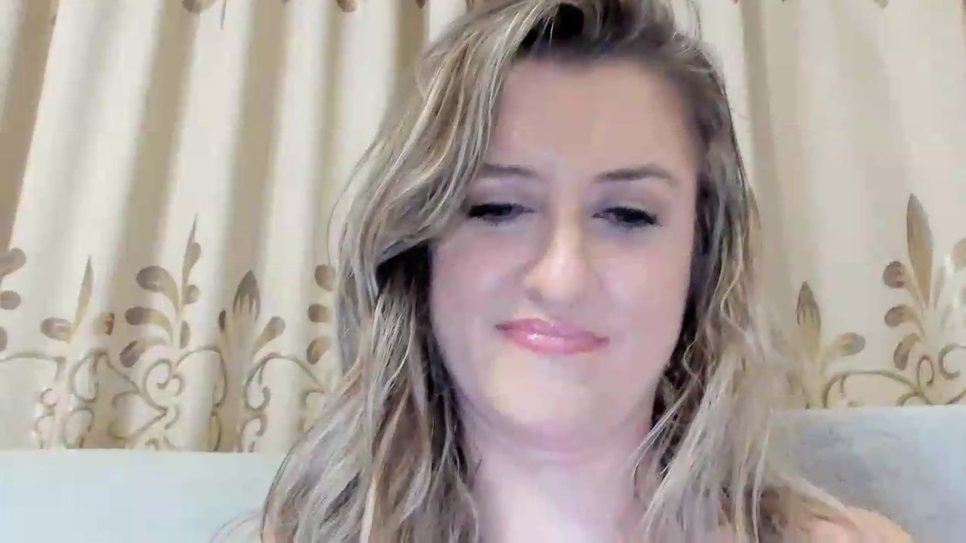 Gallery image thumbnail from BestDream's myfreecams stream on, 08/15/2026, 01:48 image 12 of 20
