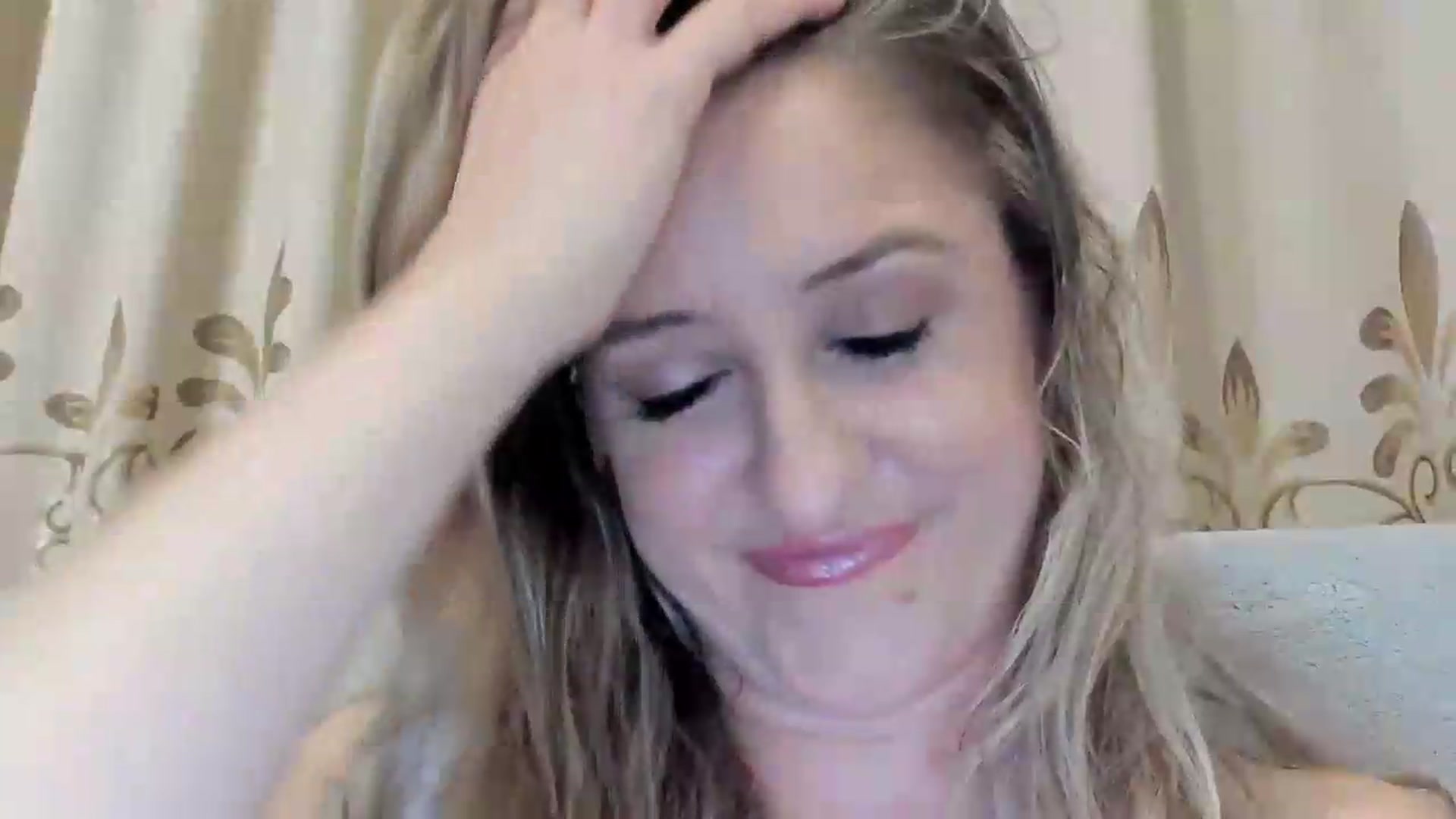 Gallery image thumbnail from BestDream's myfreecams stream on, 08/15/2026, 01:48 image 19 of 20