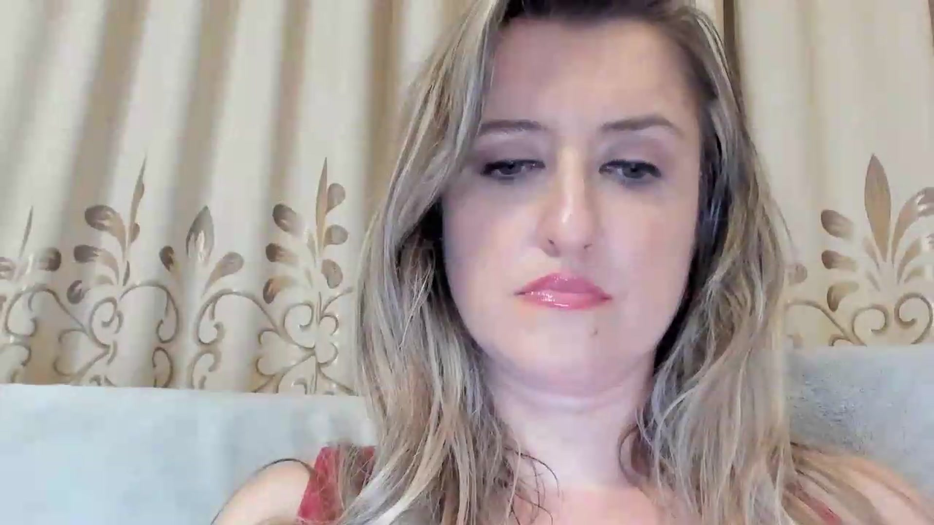 Gallery image thumbnail from BestDream's myfreecams stream on, 08/16/2026, 20:17 image 10 of 20