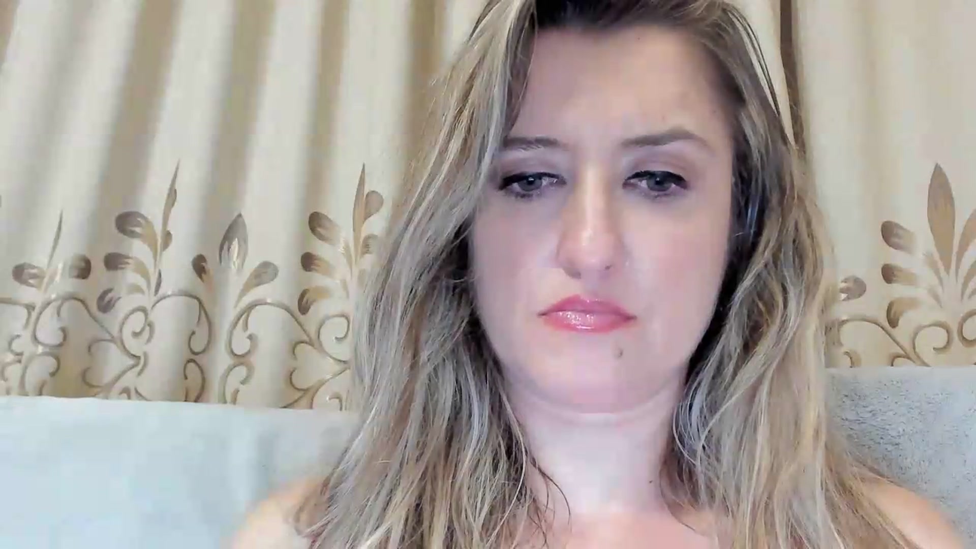 Gallery image thumbnail from BestDream's myfreecams stream on, 08/16/2026, 20:17 image 5 of 20